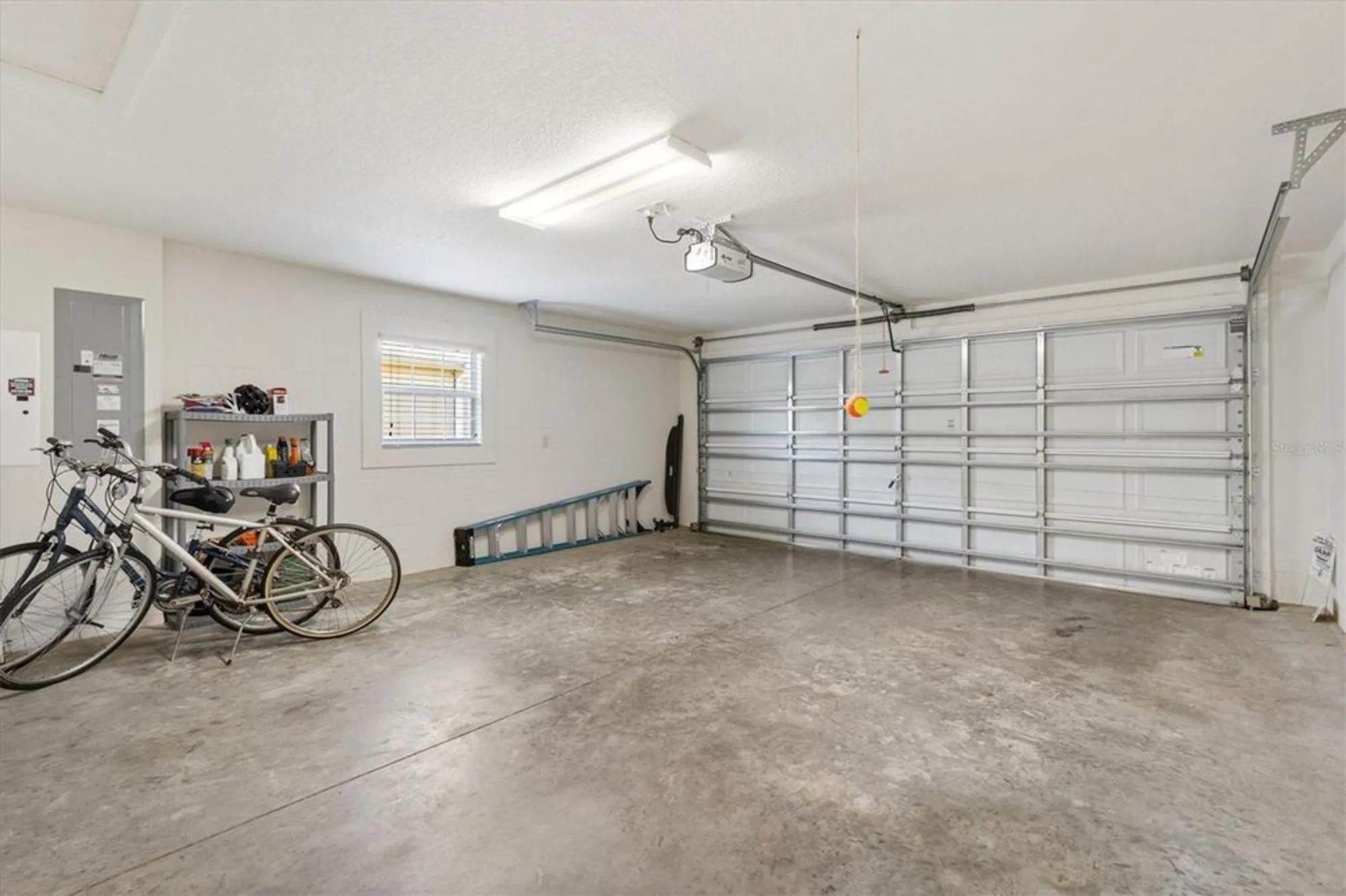 Property Slideshow image 33 of 42 | 3972 neighborly way, The Villages, FL, 32163