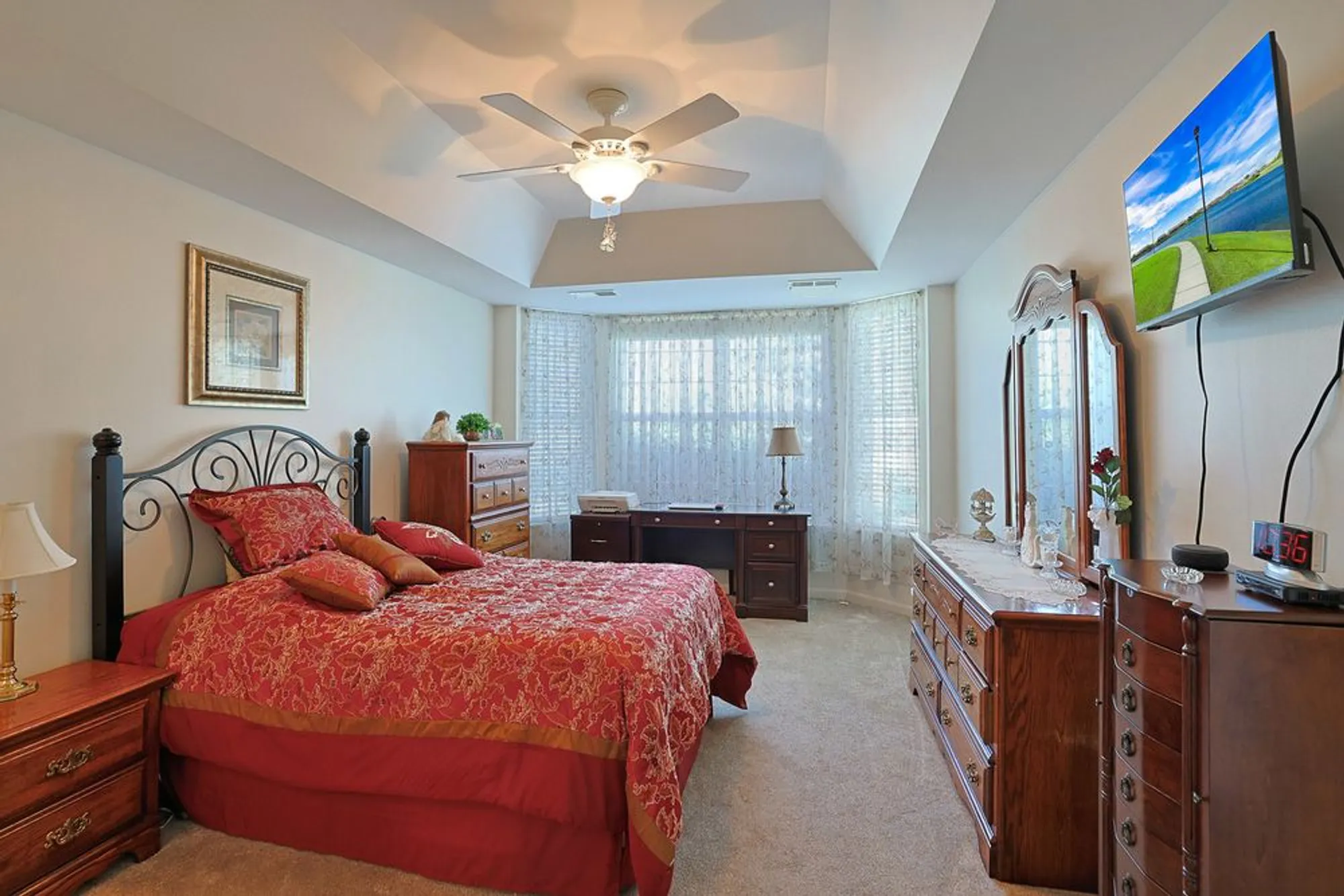 Property Slideshow image 11 of 20 | 11723 evergreen ln, Huntley, IL, 60142