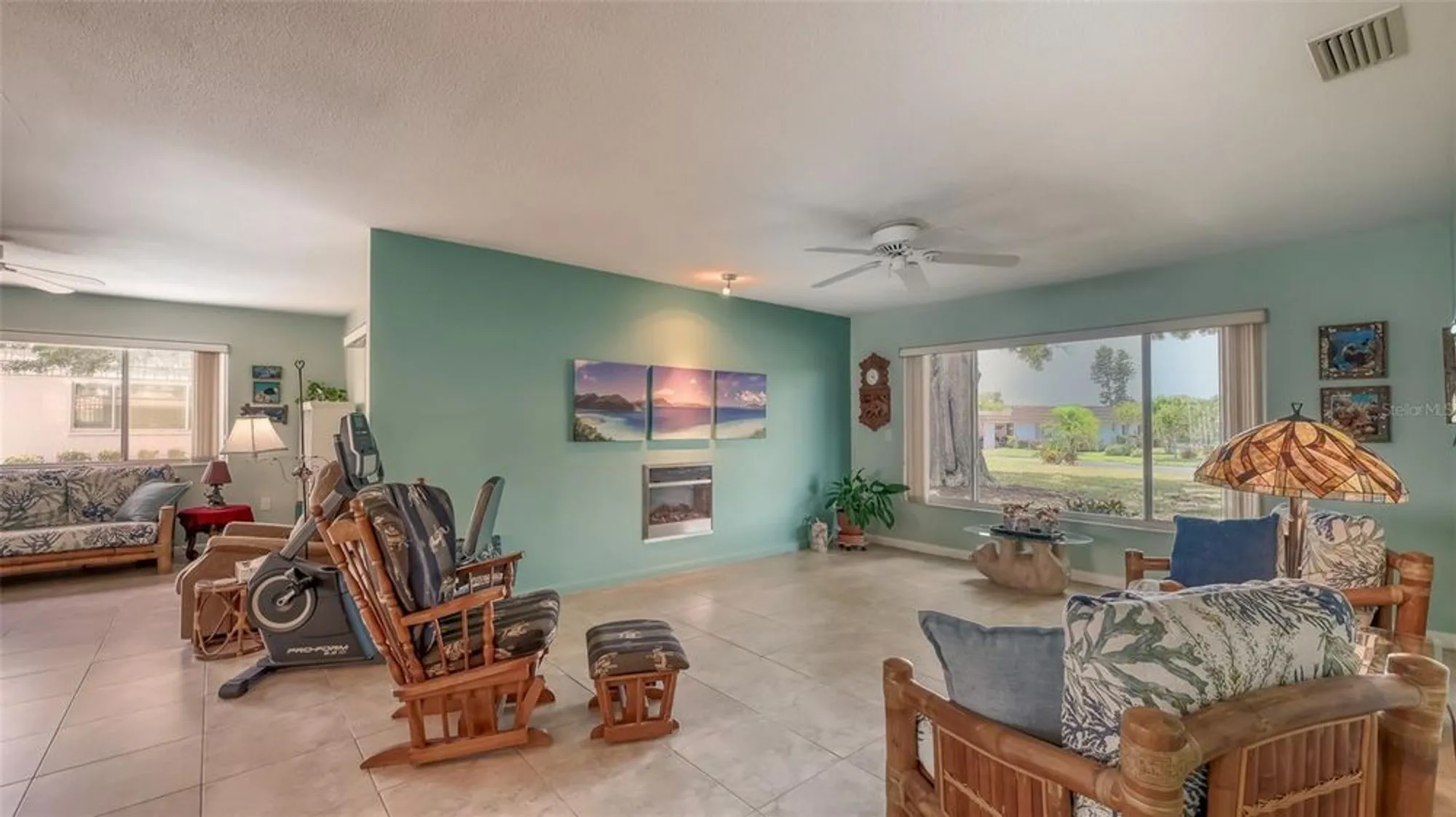 Property Slideshow image 14 of 86 | 2016 riverbluff pkwy v328, Sarasota, FL, 34231