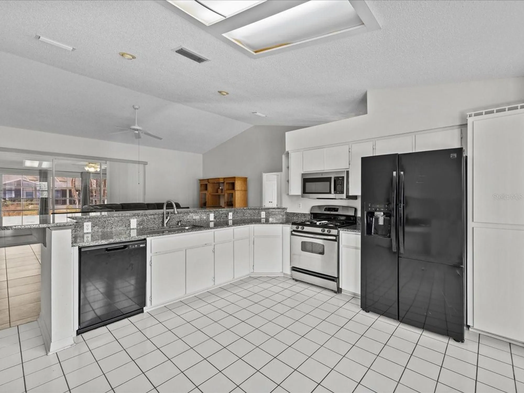 Property Slideshow image 14 of 46 | 21523 queen anne ct, Leesburg, FL, 34748