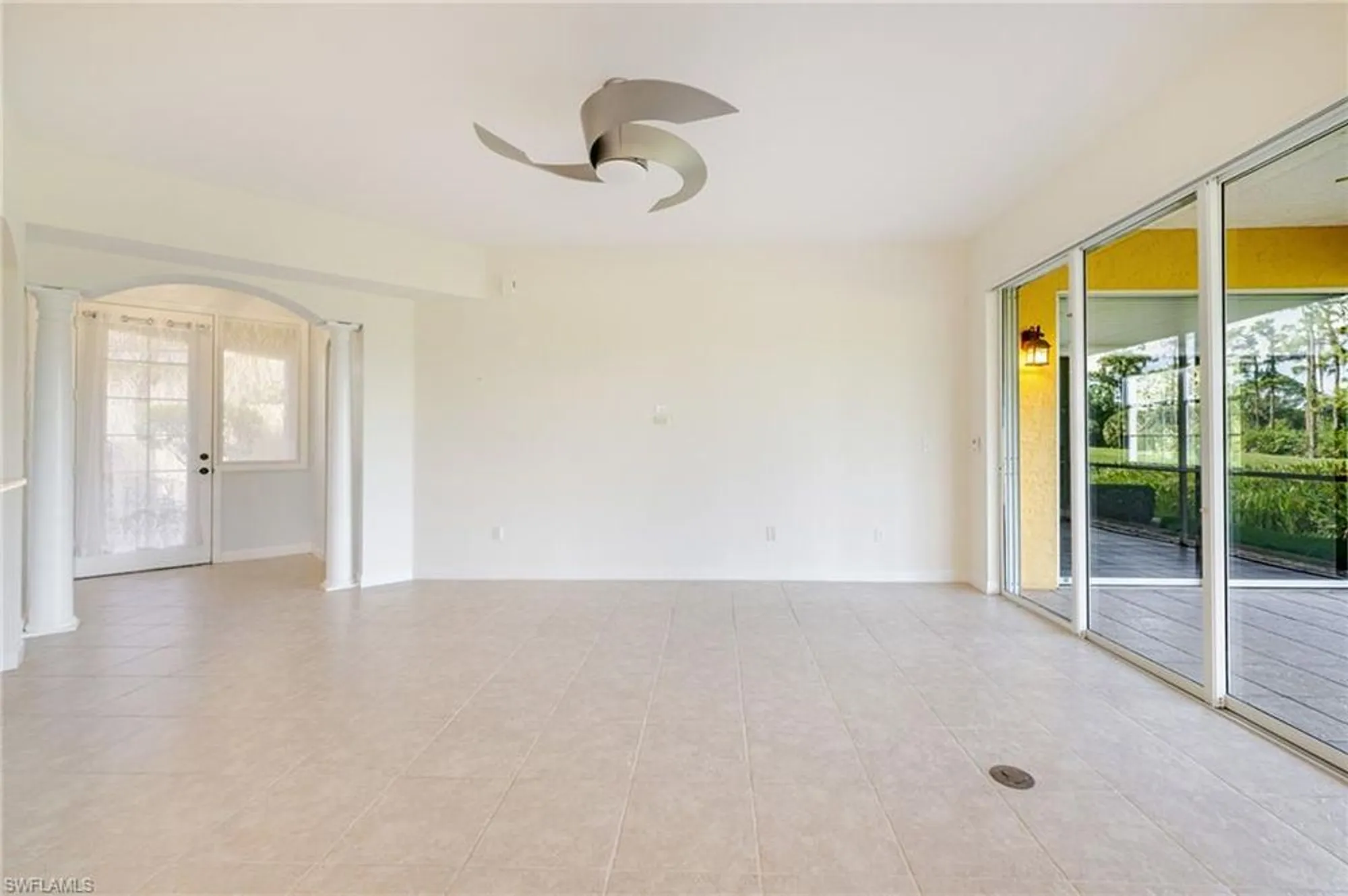 Property Slideshow image 3 of 37 | 20211 burnside pl 203, Estero, FL, 33928