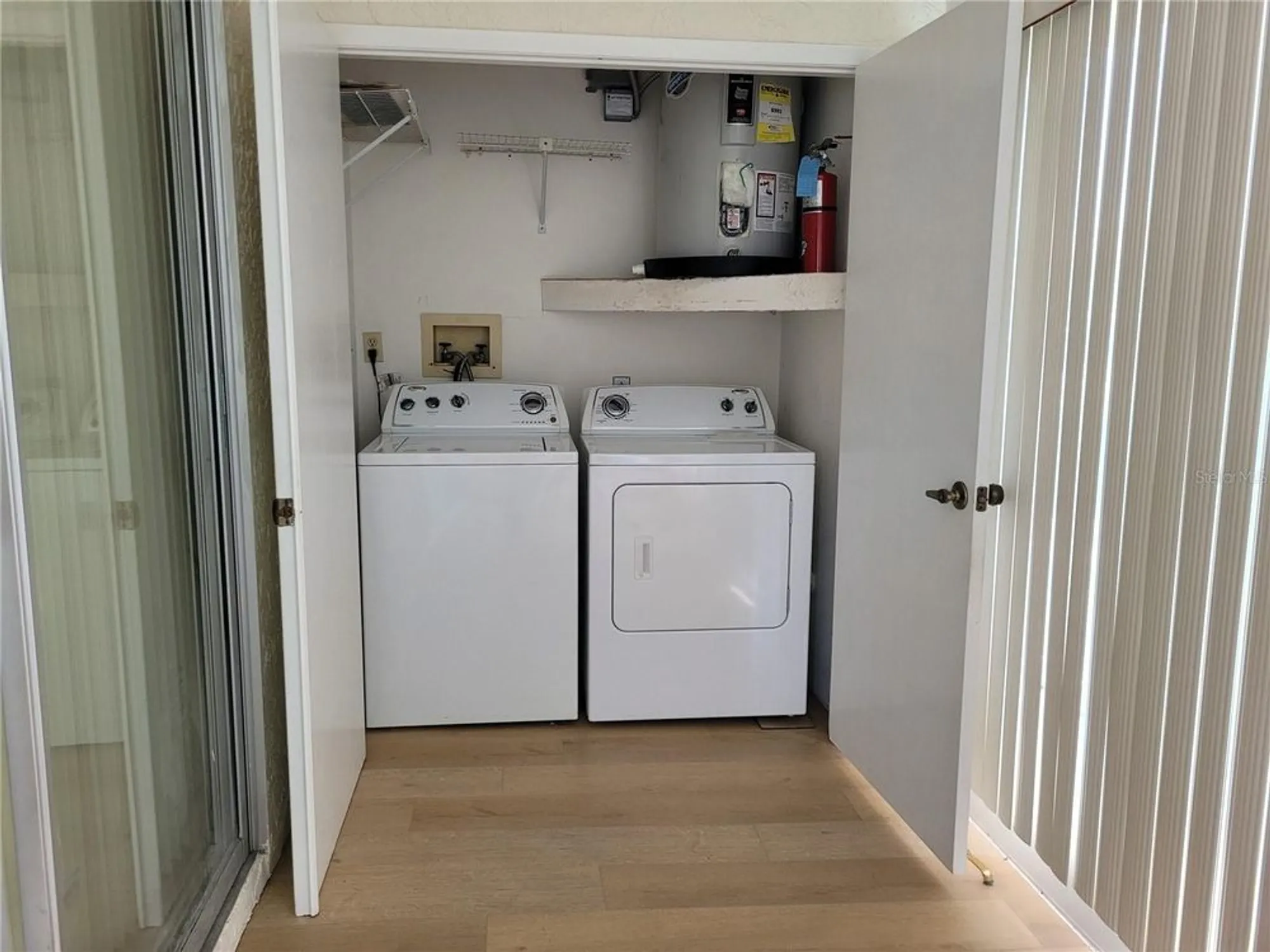 Property Slideshow image 12 of 23 | 946 madrid dr, Palm Harbor, FL, 34684