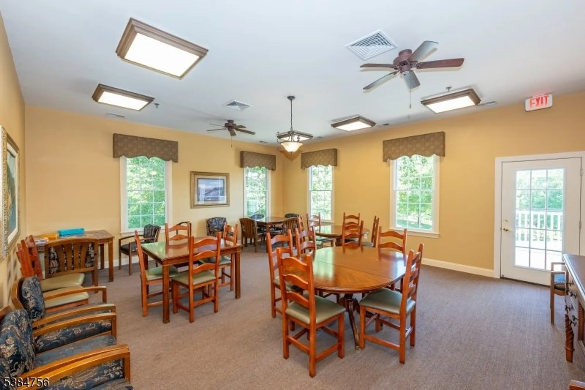 Property Slideshow image 18 of 24 | 14 ridgeview ln, Mount Arlington, NJ, 07856