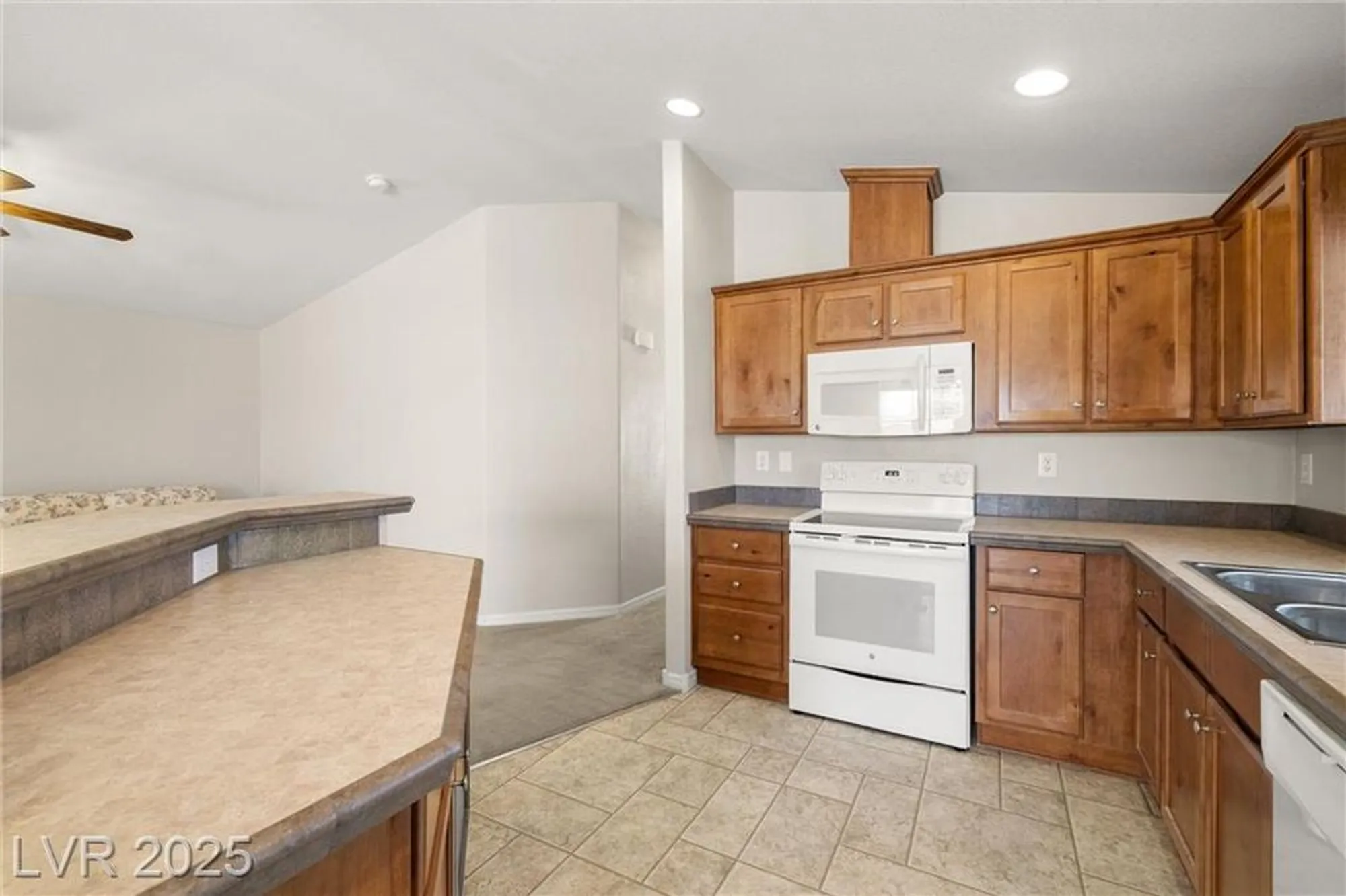 Property Slideshow image 9 of 40 | 356 saint andrew st, Pahrump, NV, 89048