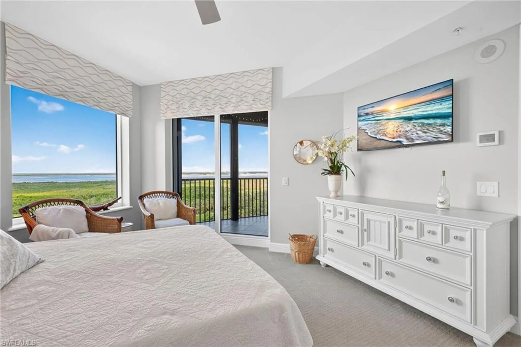 Property Slideshow image 23 of 50 | 23850 via italia cir 1105, Estero, FL, 34134