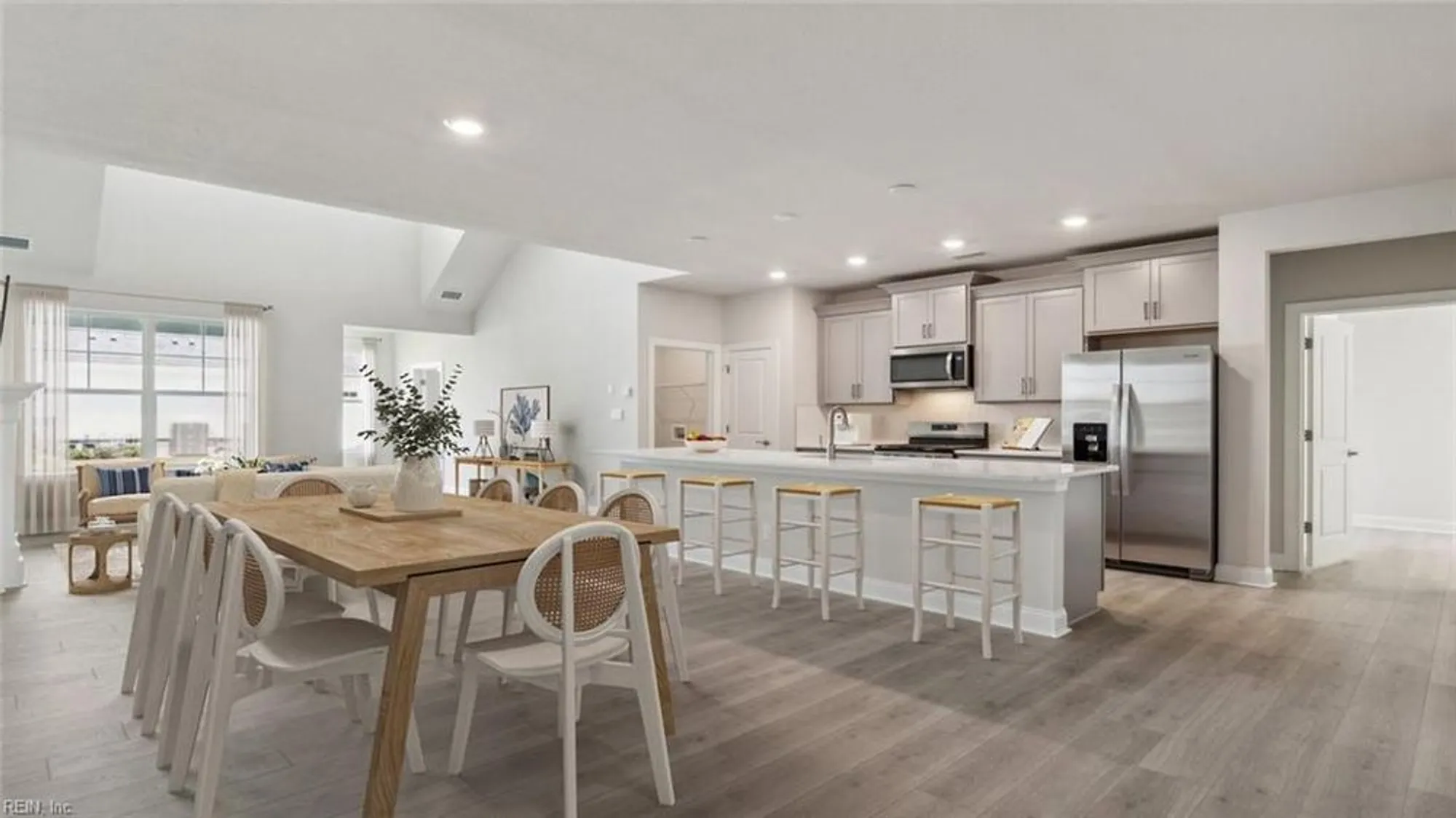 Property Slideshow image 3 of 31 | 2017 barton ln, Chesapeake, VA, 23322