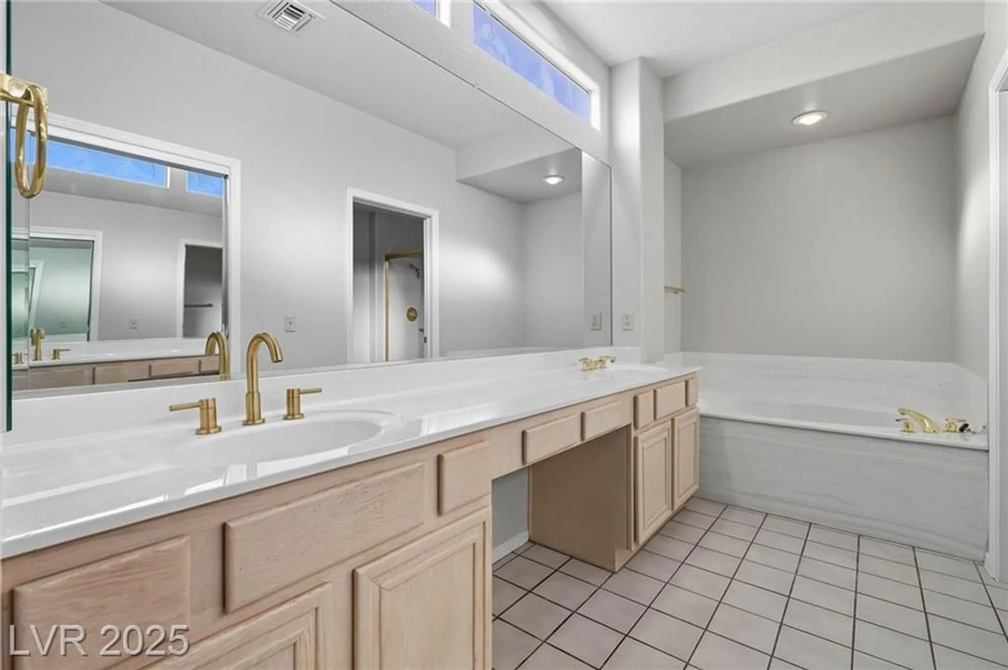 Property Slideshow image 33 of 58 | 2813 brianwood ct, Las Vegas, NV, 89134