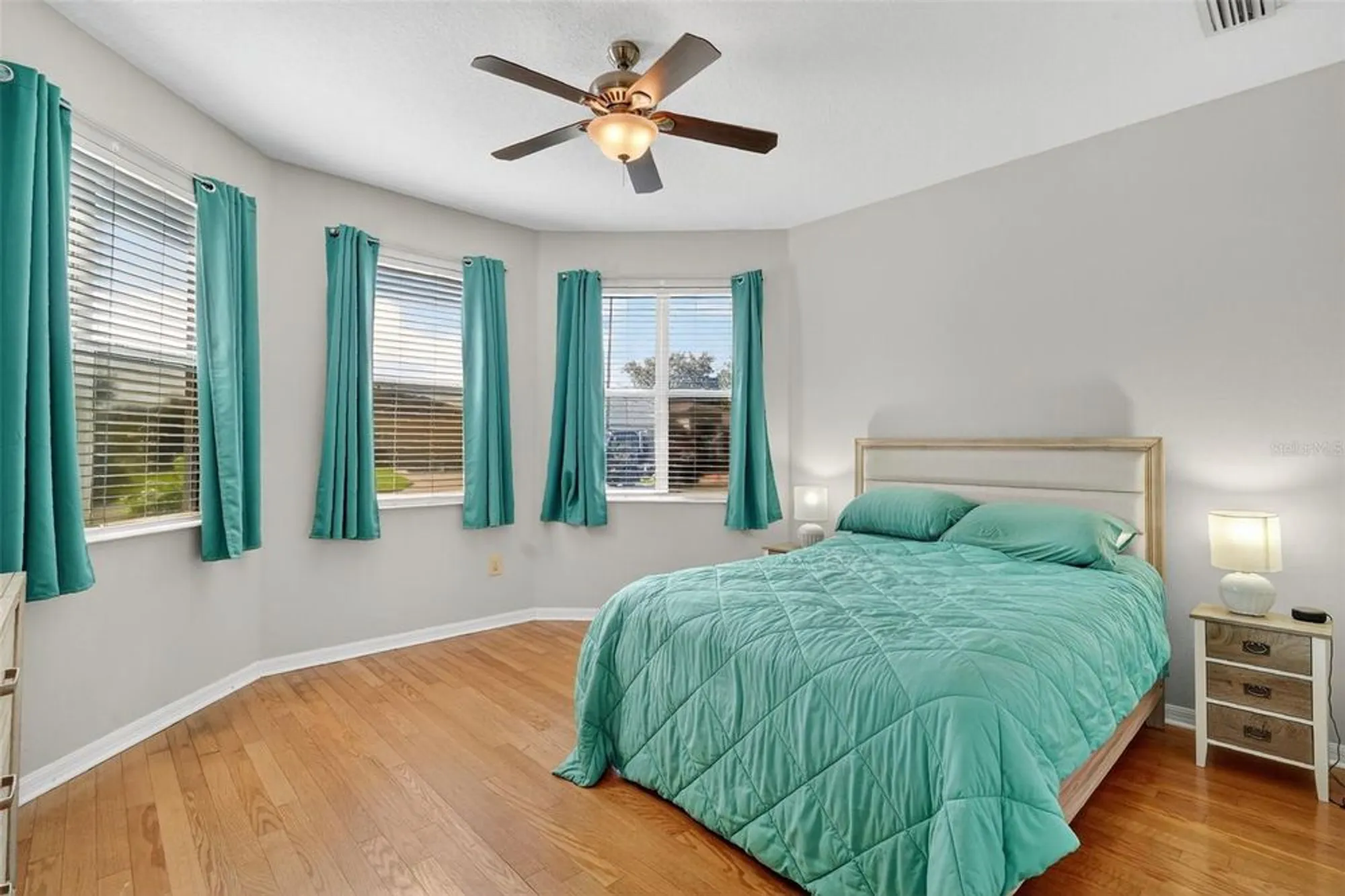 Property Slideshow image 17 of 30 | 26712 augusta springs cir, Leesburg, FL, 34748