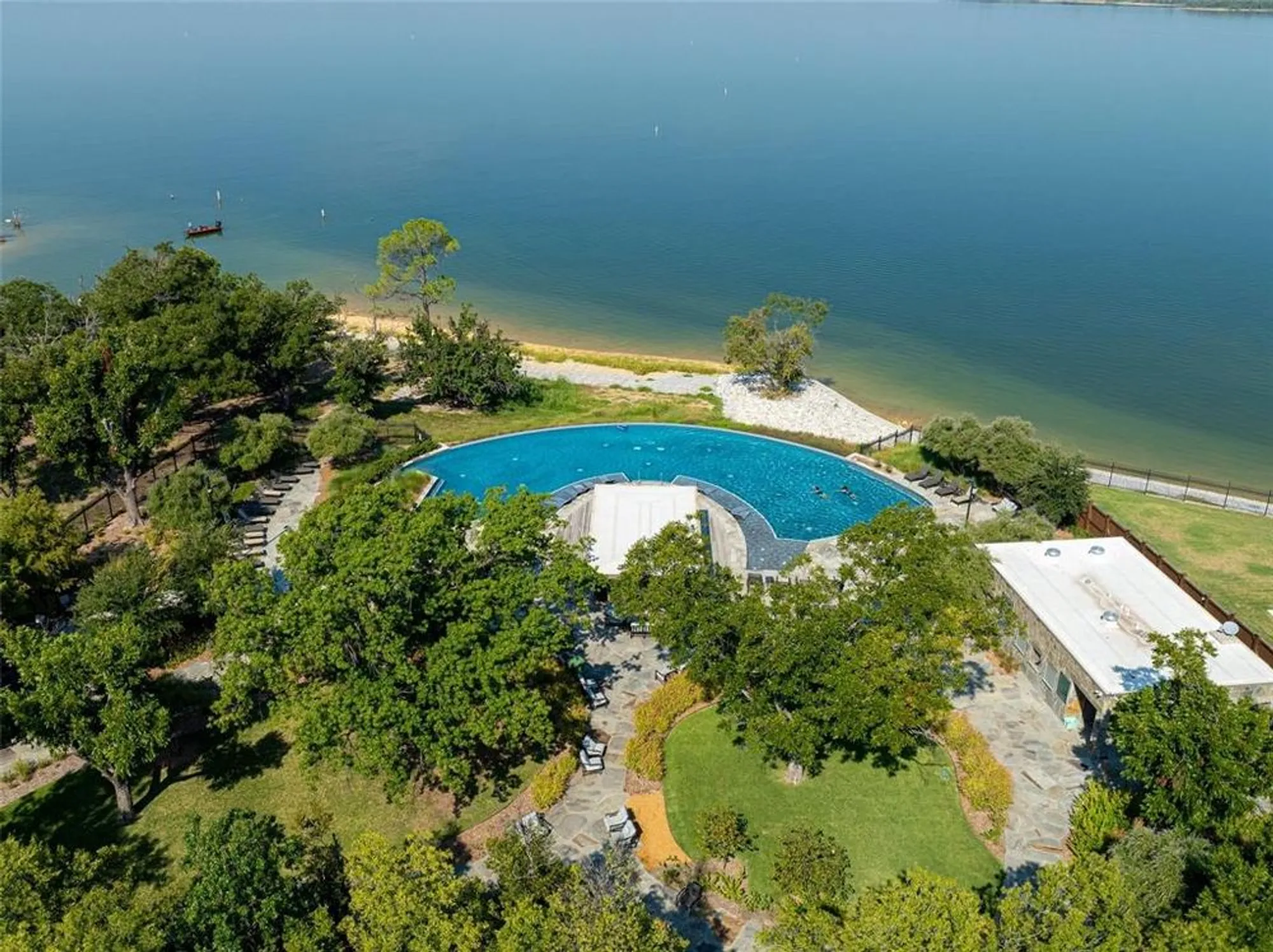 Property Slideshow image 35 of 40 | 7736 castlebridge, The Colony, TX, 75056