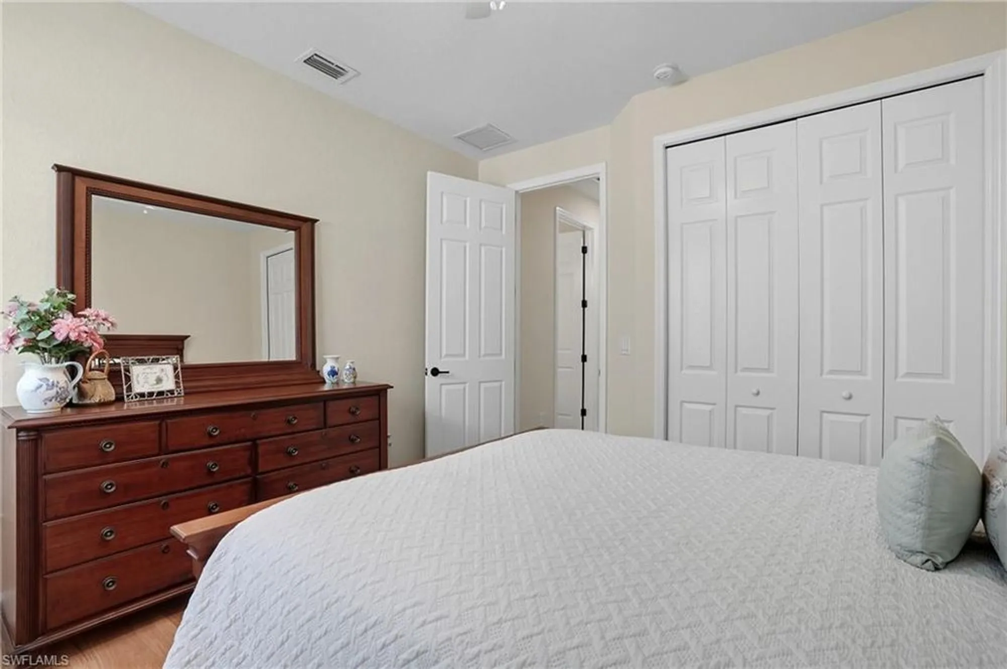 Property Slideshow image 17 of 50 | 28135 edenderry ct, Bonita Springs, FL, 34135