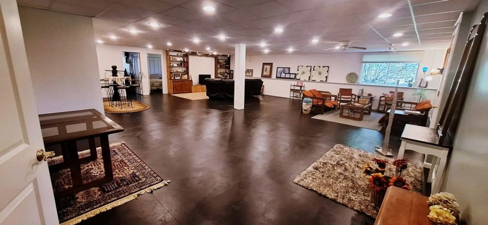 Property Slideshow image 20 of 49 | 12255 wildflower ln, Huntley, IL, 60142