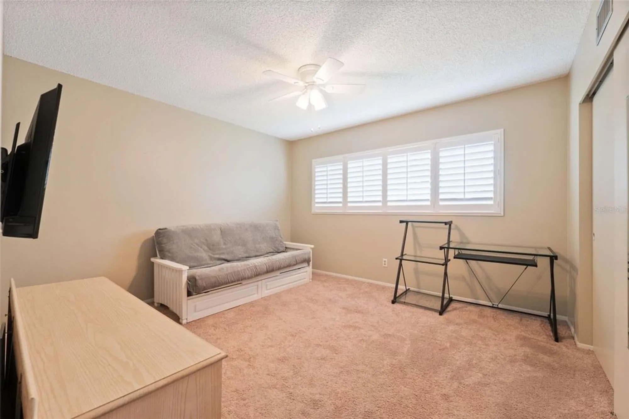 Property Slideshow image 20 of 31 | 2430 florentine way 6, Clearwater, FL, 33763