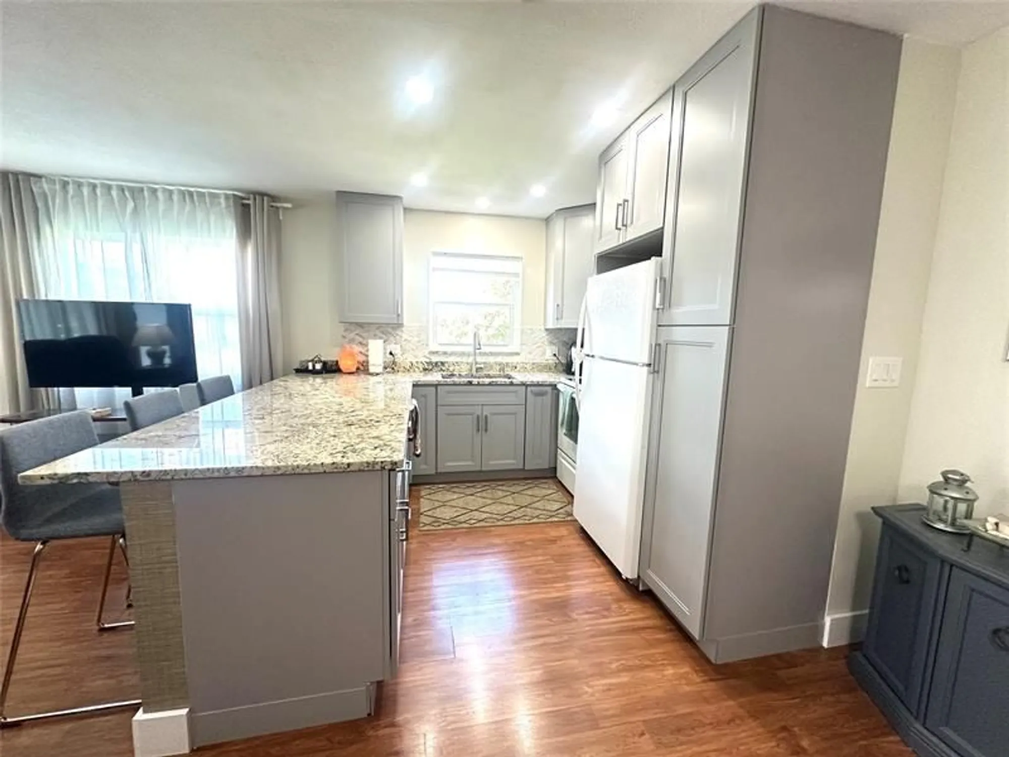 Property Slideshow image 7 of 66 | 528 tilford x # 528, Deerfield Beach, FL, 33442