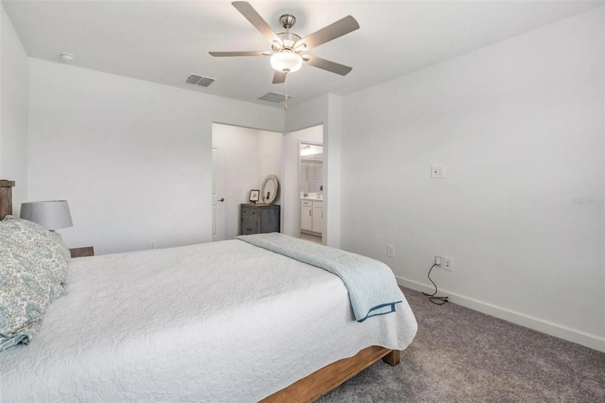 Property Slideshow image 8 of 93 | 10935 gable dig loop, San Antonio, FL, 33576