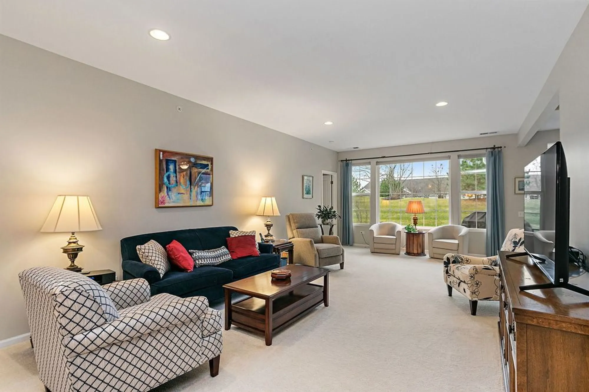 Property Slideshow image 5 of 24 | 13515 ivy dr, Huntley, IL, 60142