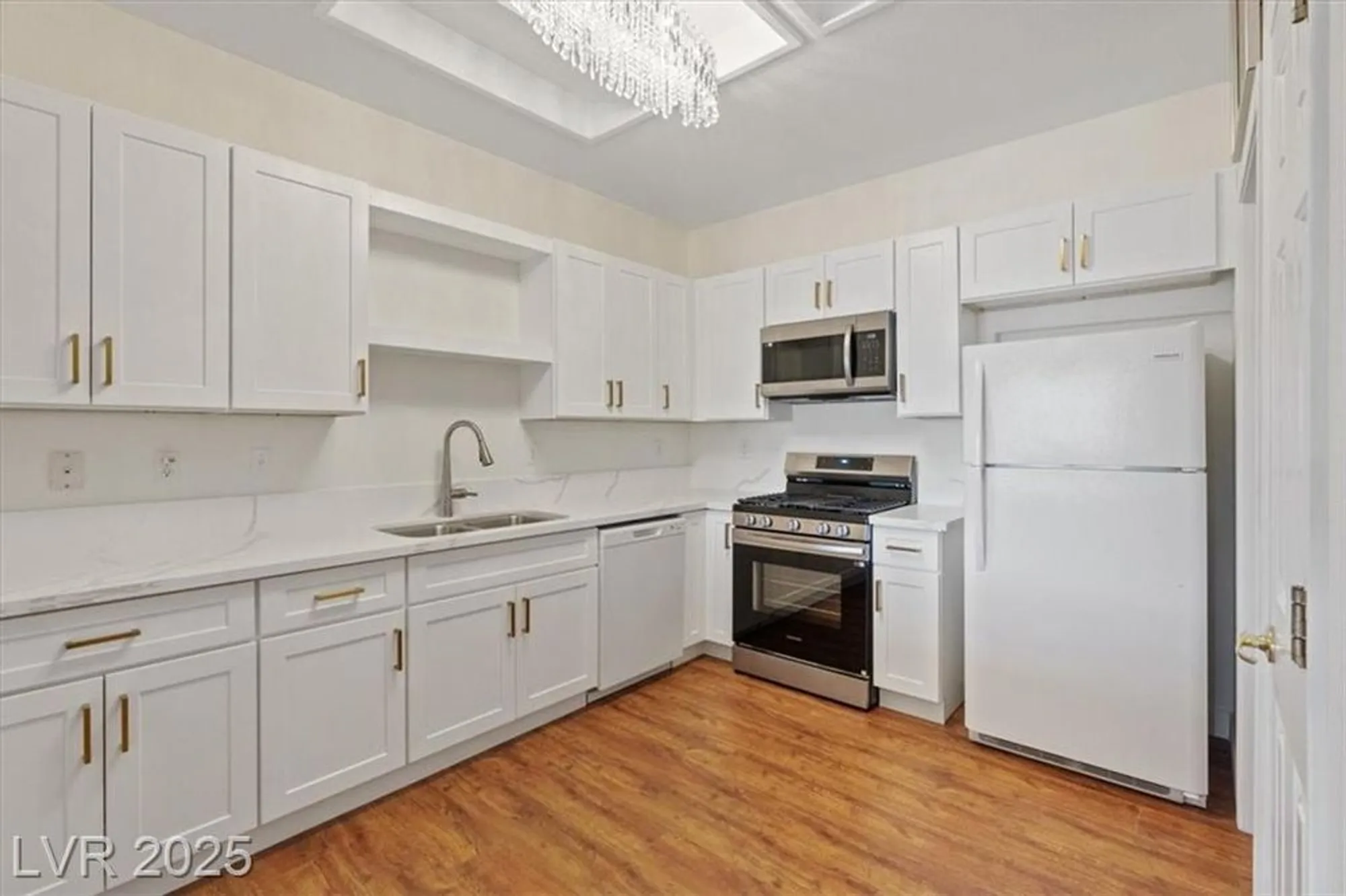 Property Slideshow image 6 of 21 | 11013 mission lakes ave, Las Vegas, NV, 89134