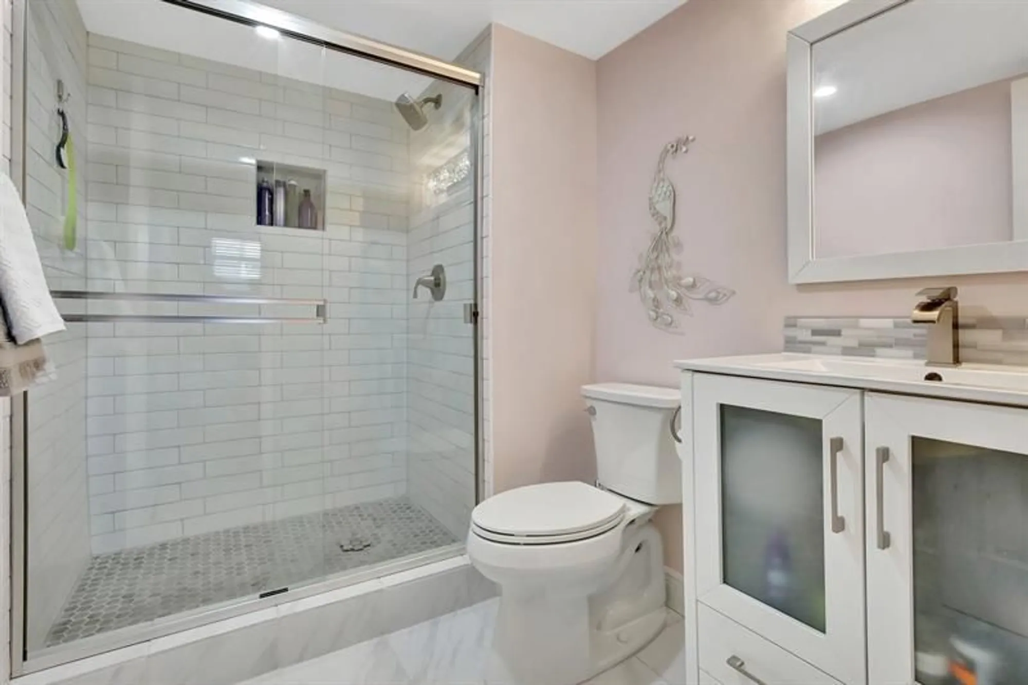 Property Slideshow image 7 of 17 | 700 s hollybrook dr apt 104, Pembroke Pines, FL, 33025