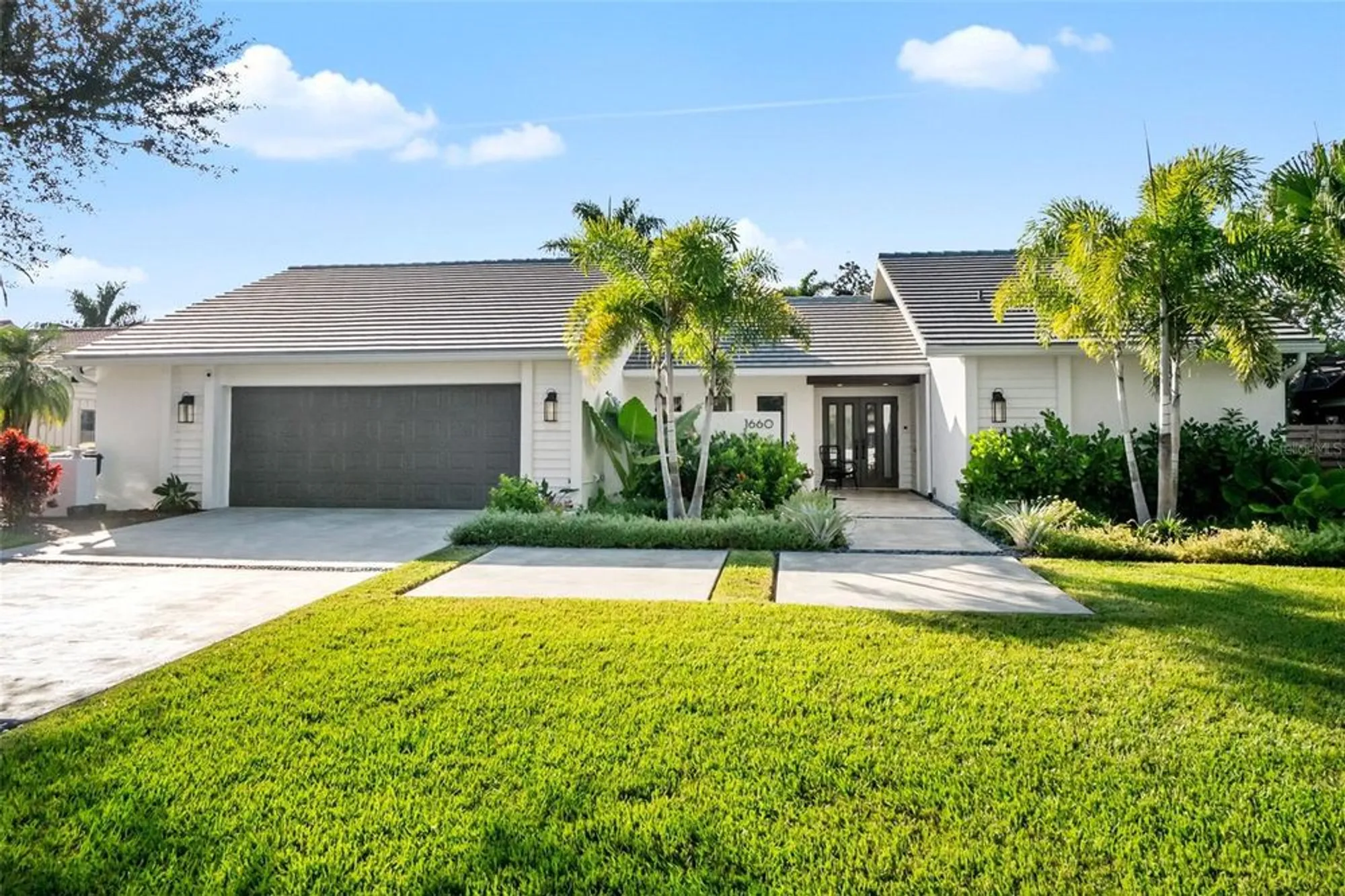 Property Slideshow image 2 of 66 | 1660 pine harrier cir, Sarasota, FL, 34231