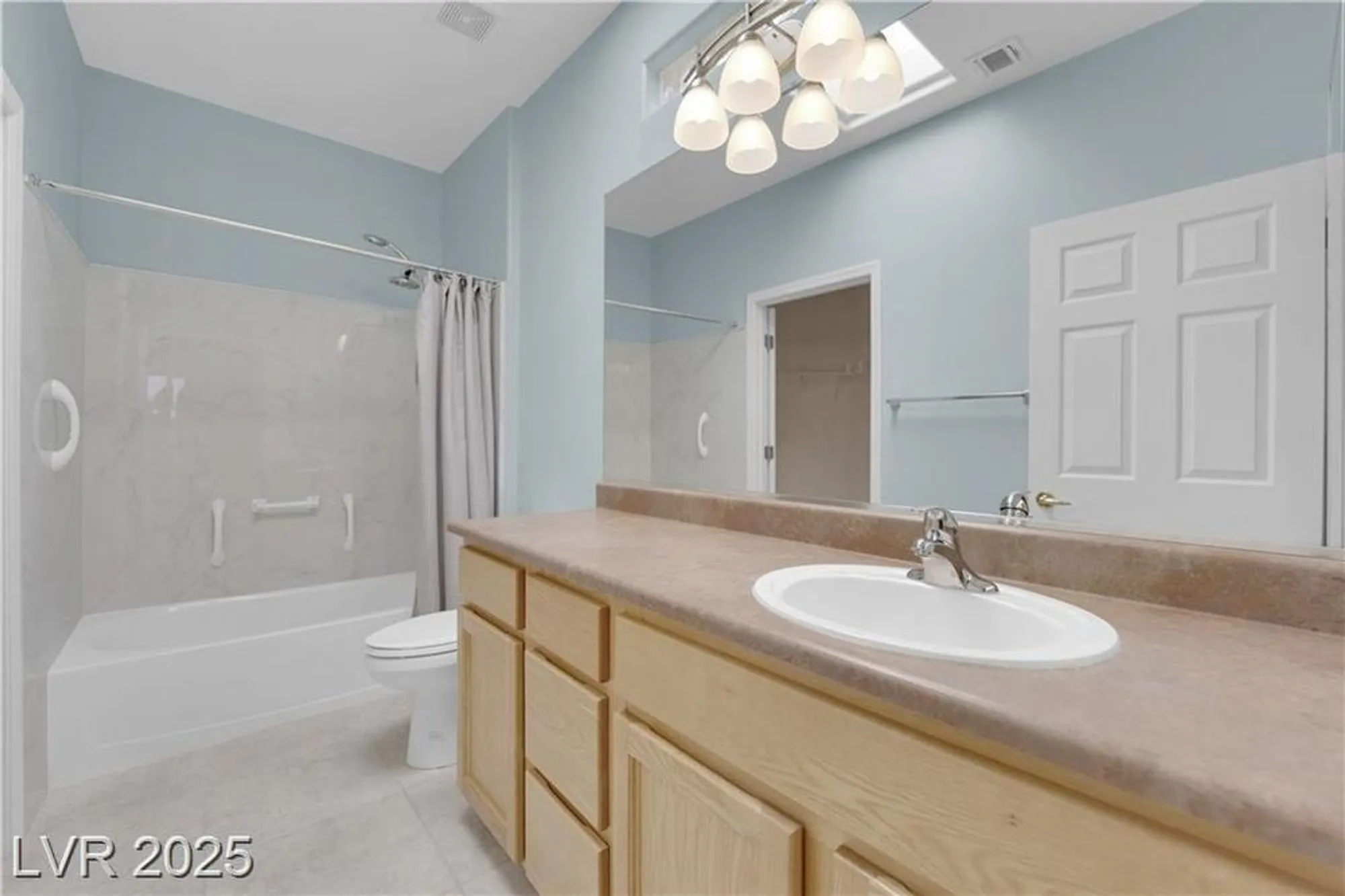 Property Slideshow image 12 of 24 | 2504 libretto ave, Henderson, NV, 89052