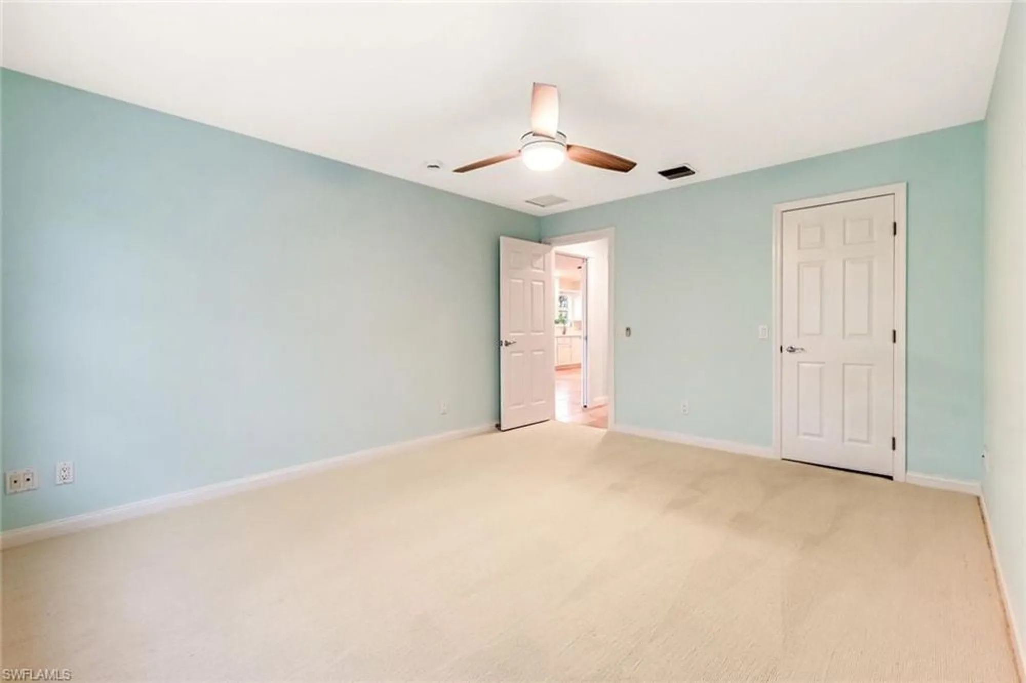 Property Slideshow image 18 of 43 | 28839 vermillion ln, Bonita Springs, FL, 34135