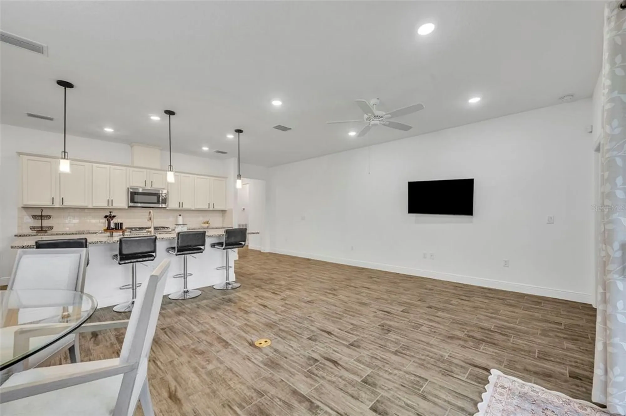 Property Slideshow image 14 of 73 | 134 silver maple rd, Groveland, FL, 34736