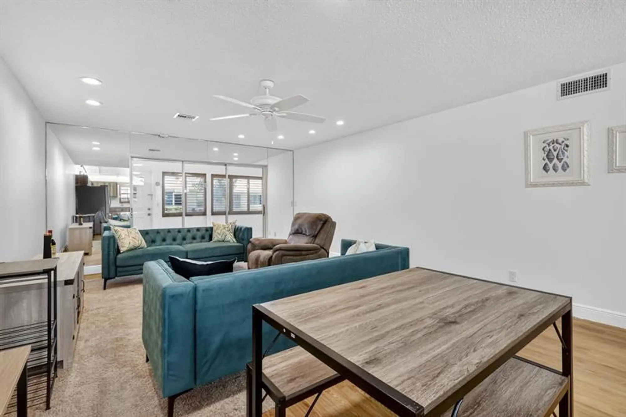 Property Slideshow image 7 of 52 | 448 franconia cir b, Lake Worth, FL, 33467