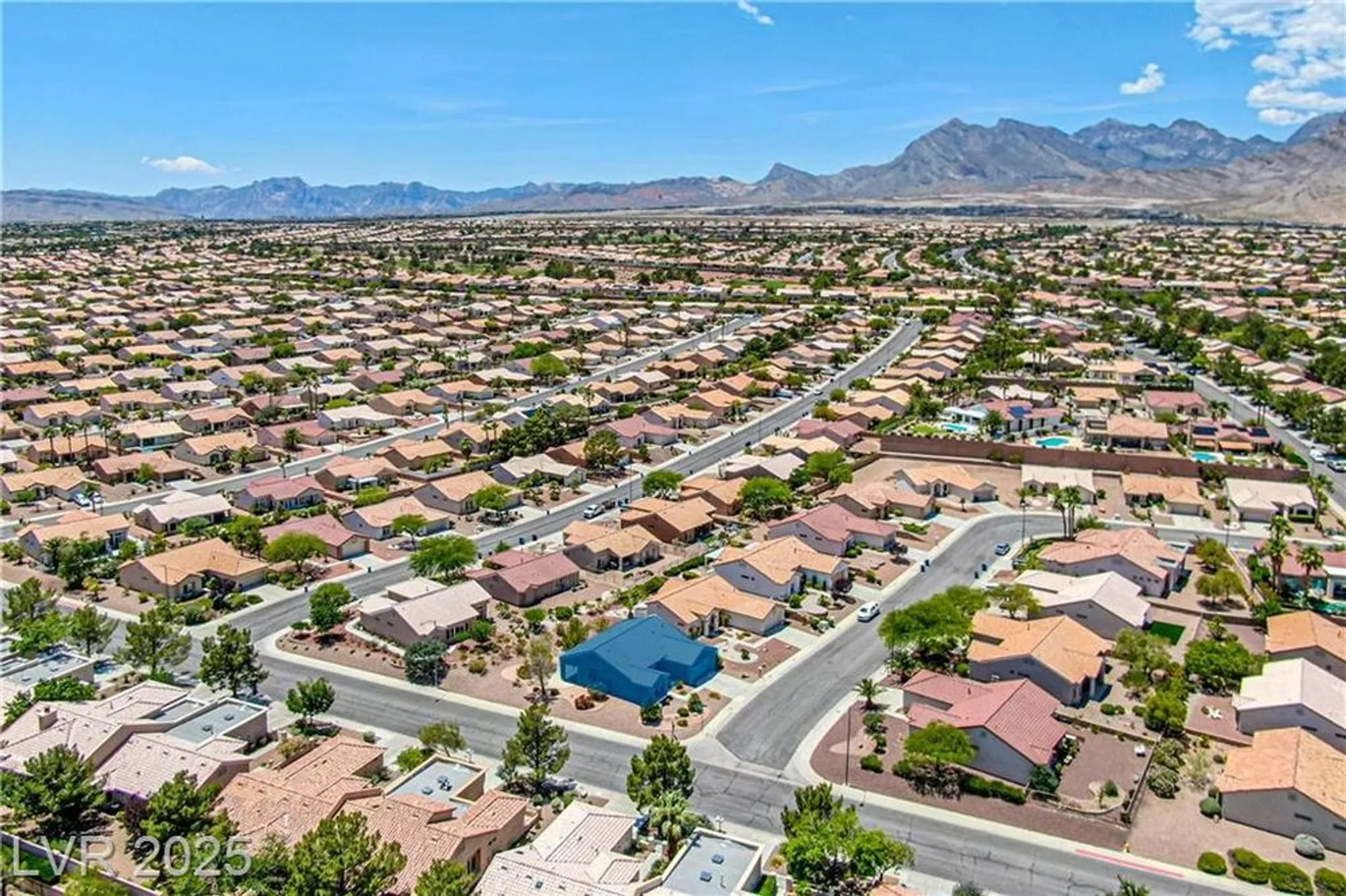Property Slideshow image 25 of 37 | 10301 coal creek pl, Las Vegas, NV, 89134
