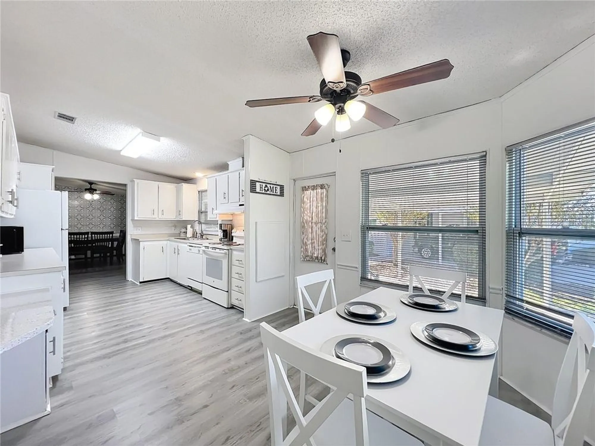 Property Slideshow image 14 of 76 | 4712 belle grv, Leesburg, FL, 34748