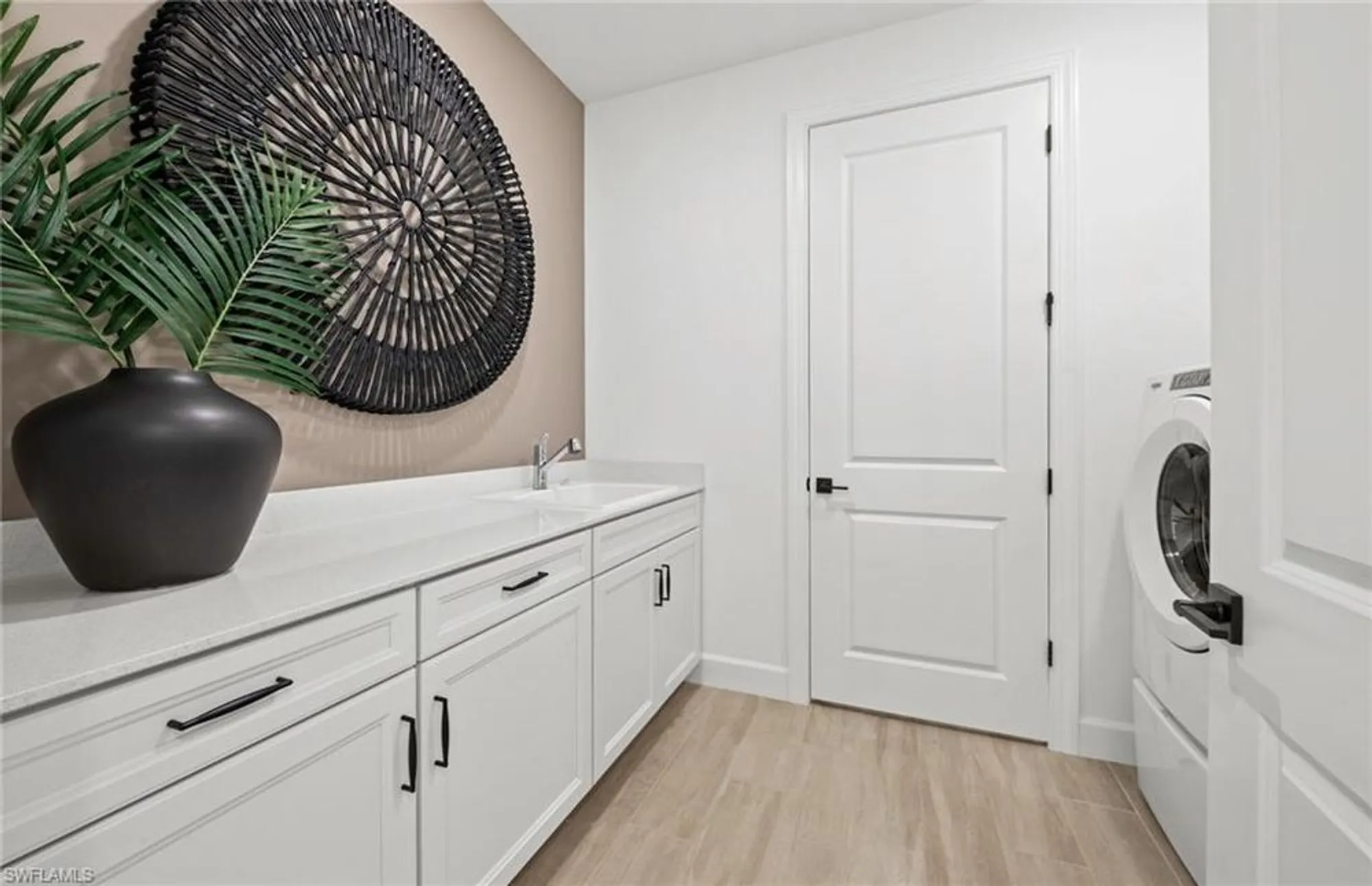 Property Slideshow image 18 of 30 | 12599 quartz dr, Alva, FL, 33920