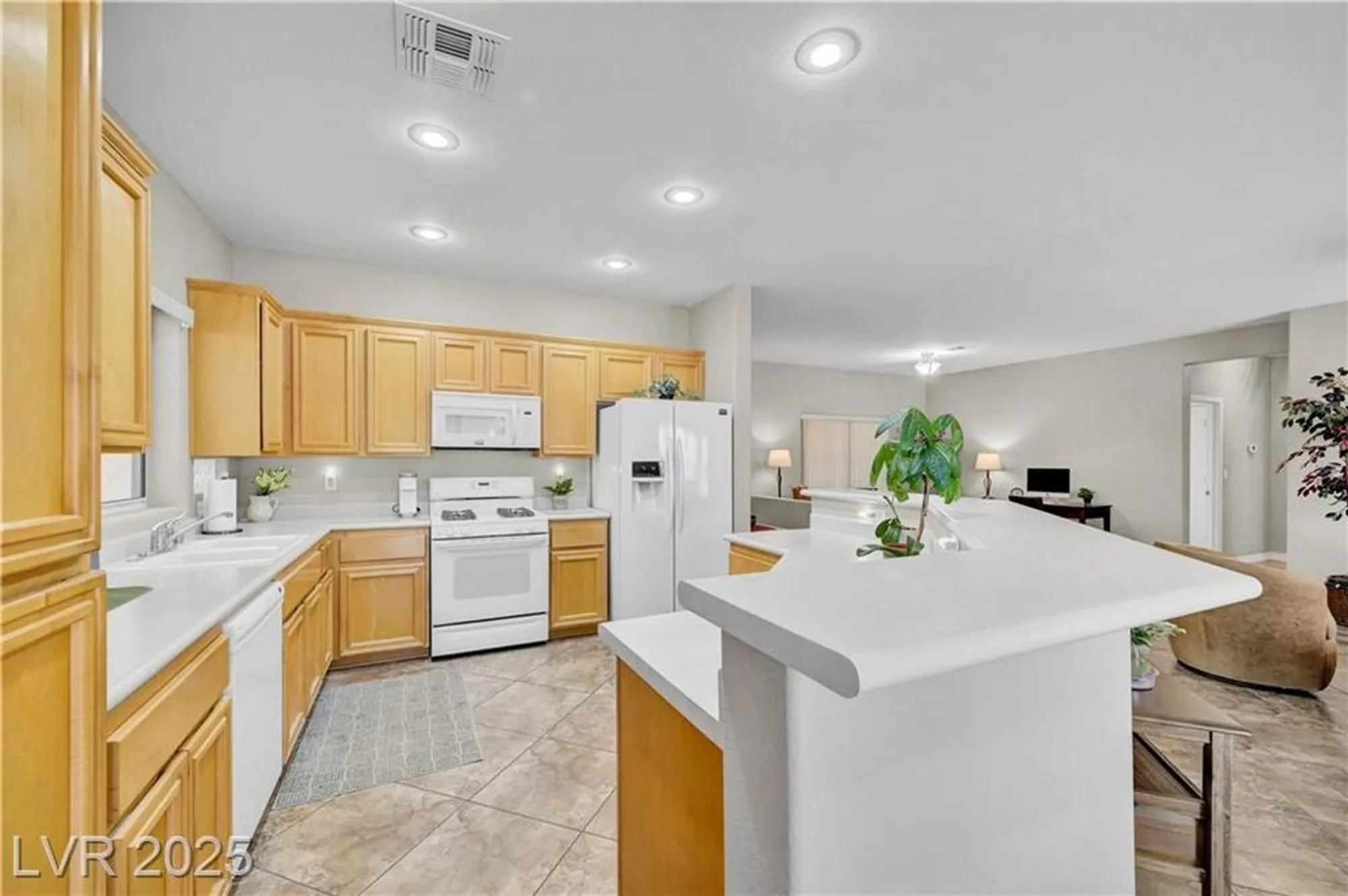 Property Slideshow image 33 of 65 | 2544 leighton ave, Henderson, NV, 89052