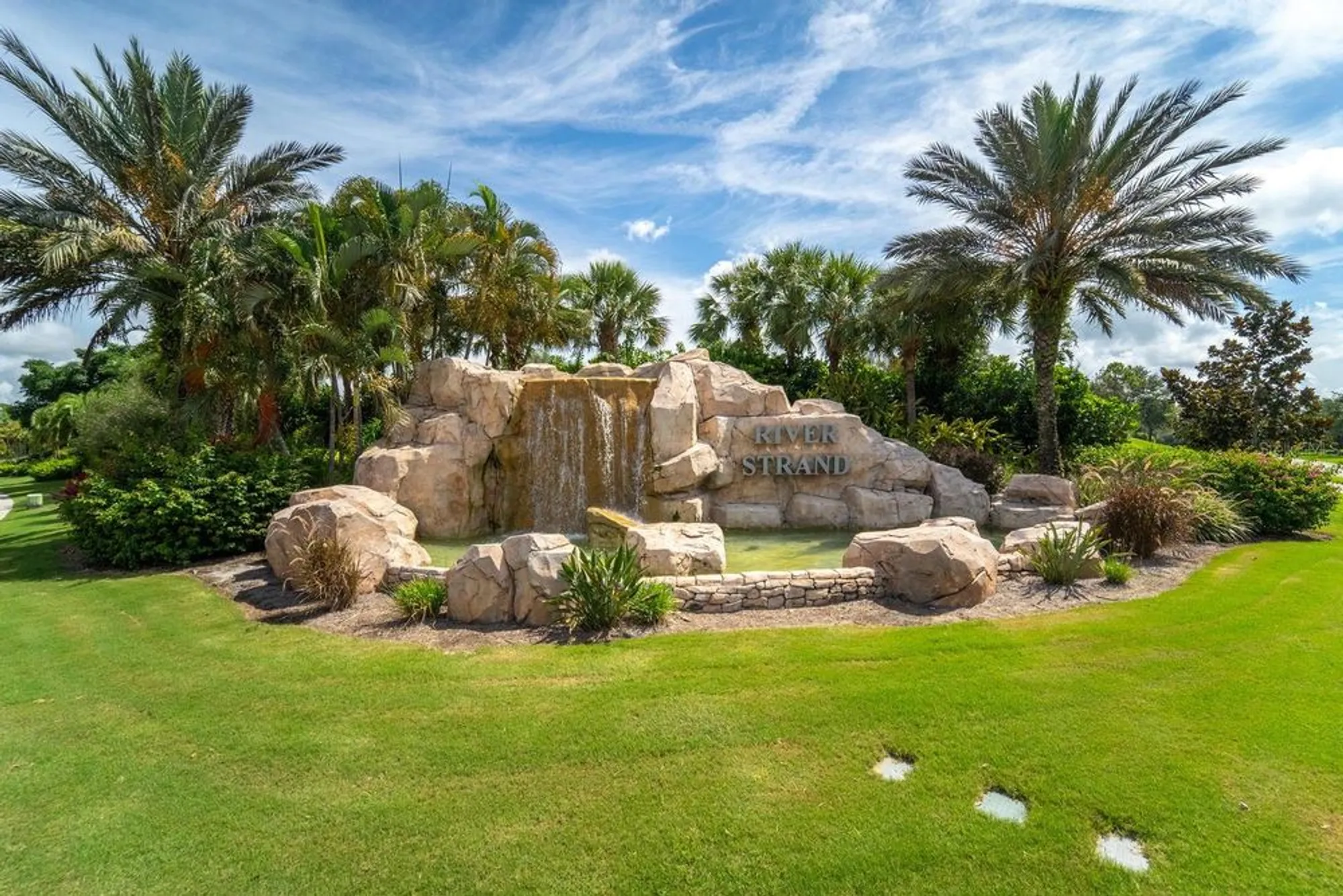 Property Slideshow image 44 of 54 | 7027 quiet creek dr, Bradenton, FL, 34212