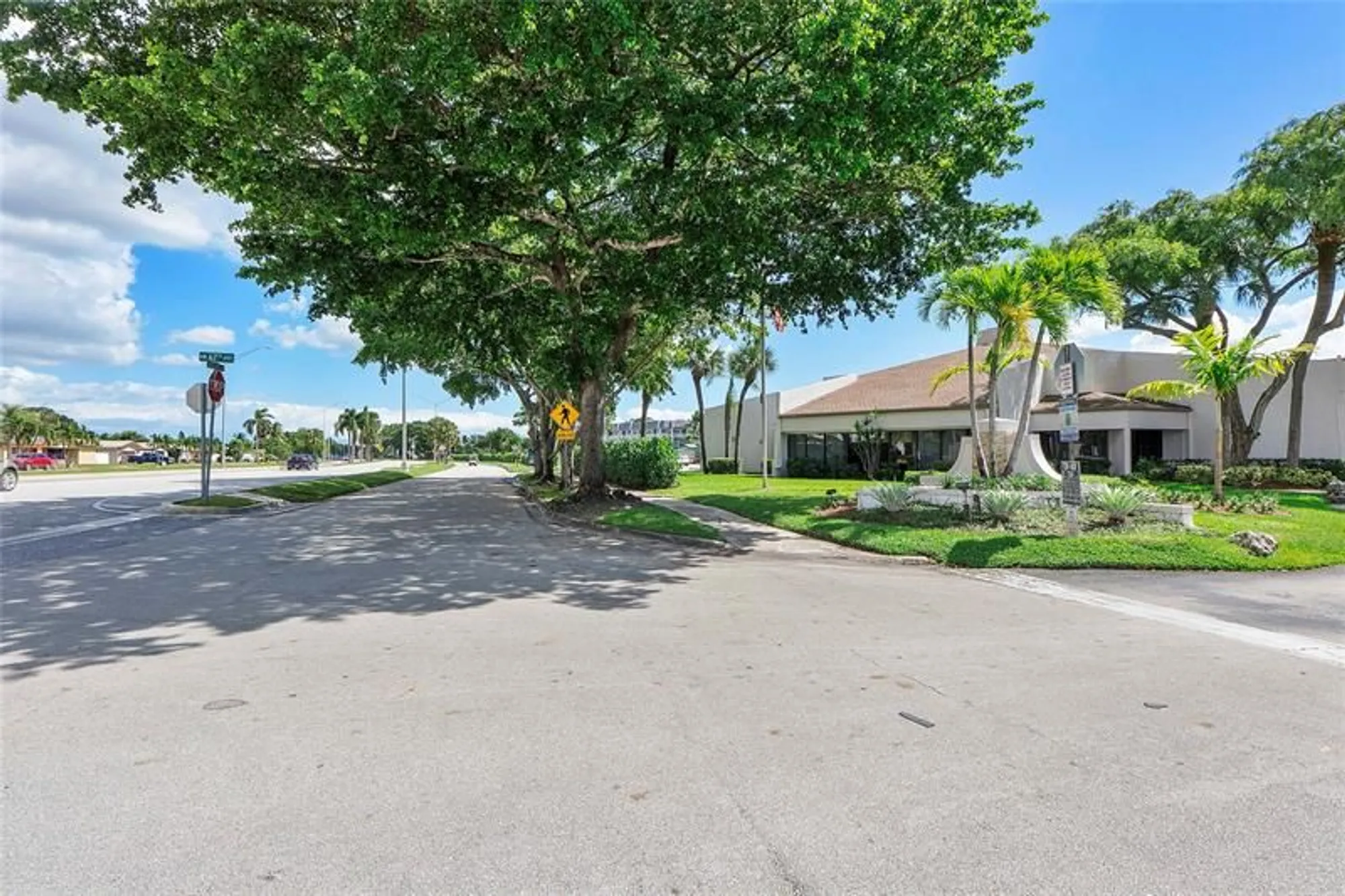 Property Slideshow image 32 of 50 | 6890 royal palm blvd 102h, Margate, FL, 33063