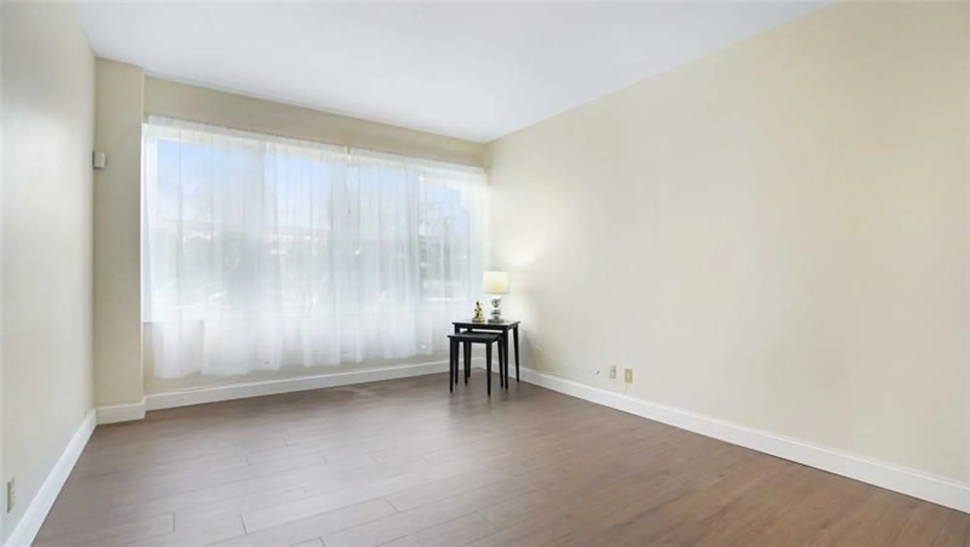 Property Slideshow image 20 of 49 | 3333 ne 34th st 109, Fort Lauderdale, FL, 33308