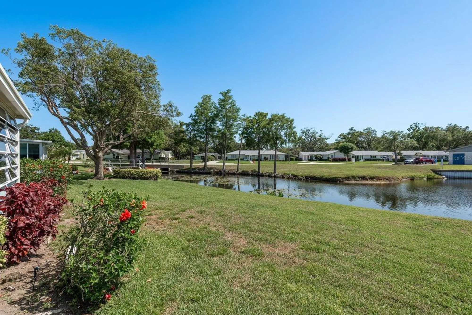 Property Slideshow image 29 of 55 | 2738 sherbrooke ln c, Palm Harbor, FL, 34684