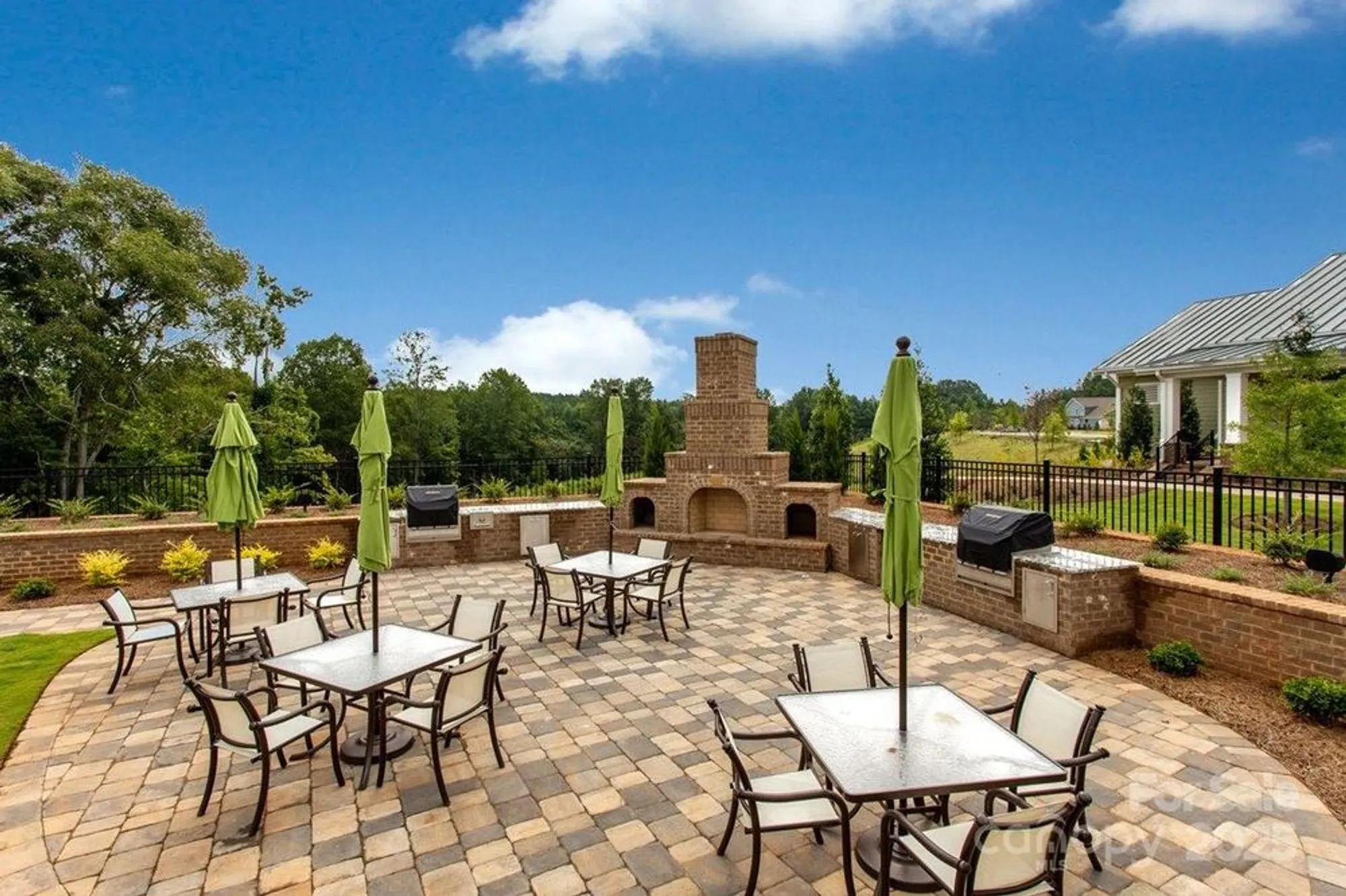 Property Slideshow image 39 of 46 | 12417 old iron ln, Charlotte, NC, 28215