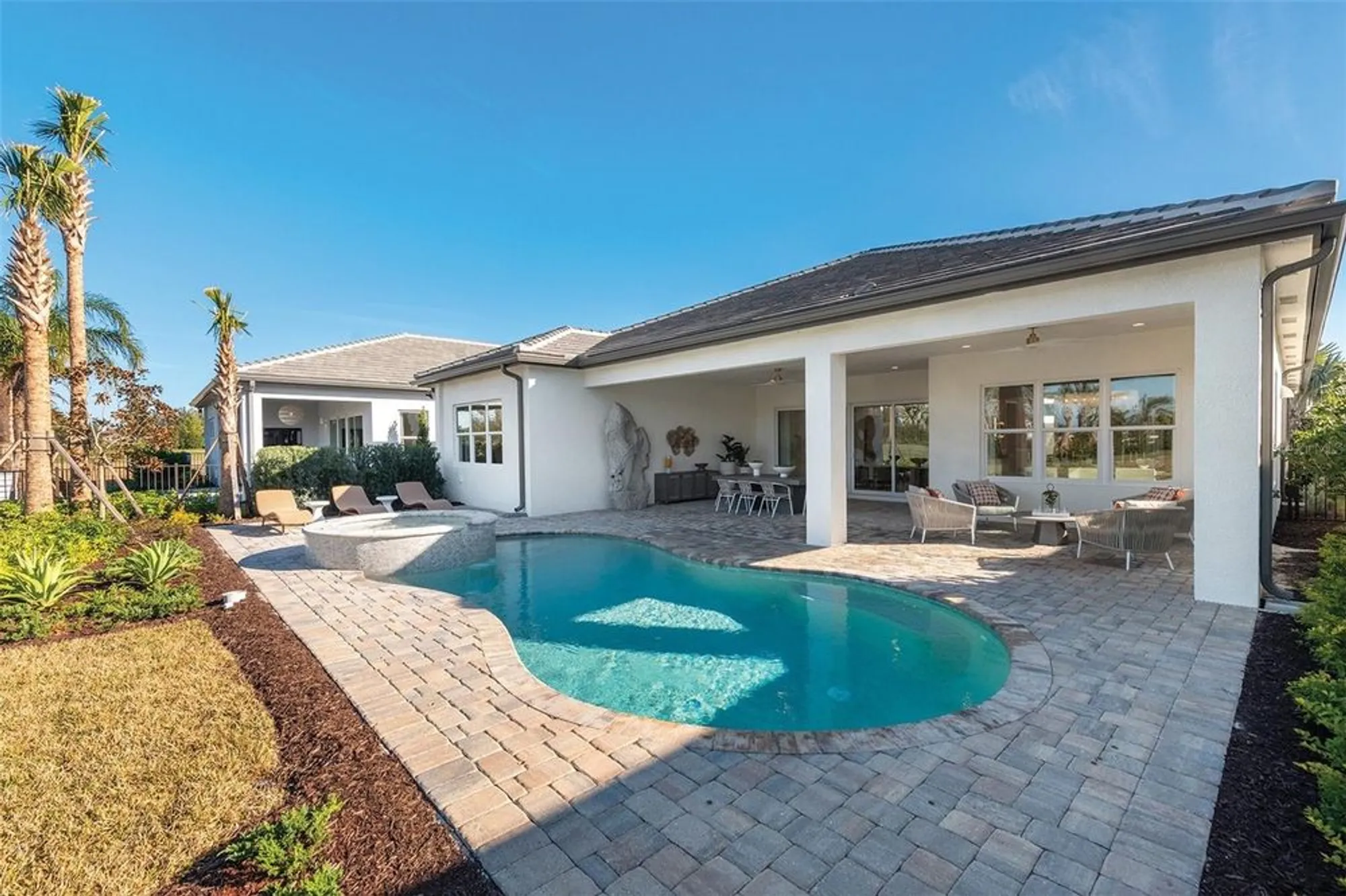 Property Slideshow image 11 of 47 | 32249 tribeca ave, Wesley Chapel, FL, 33543