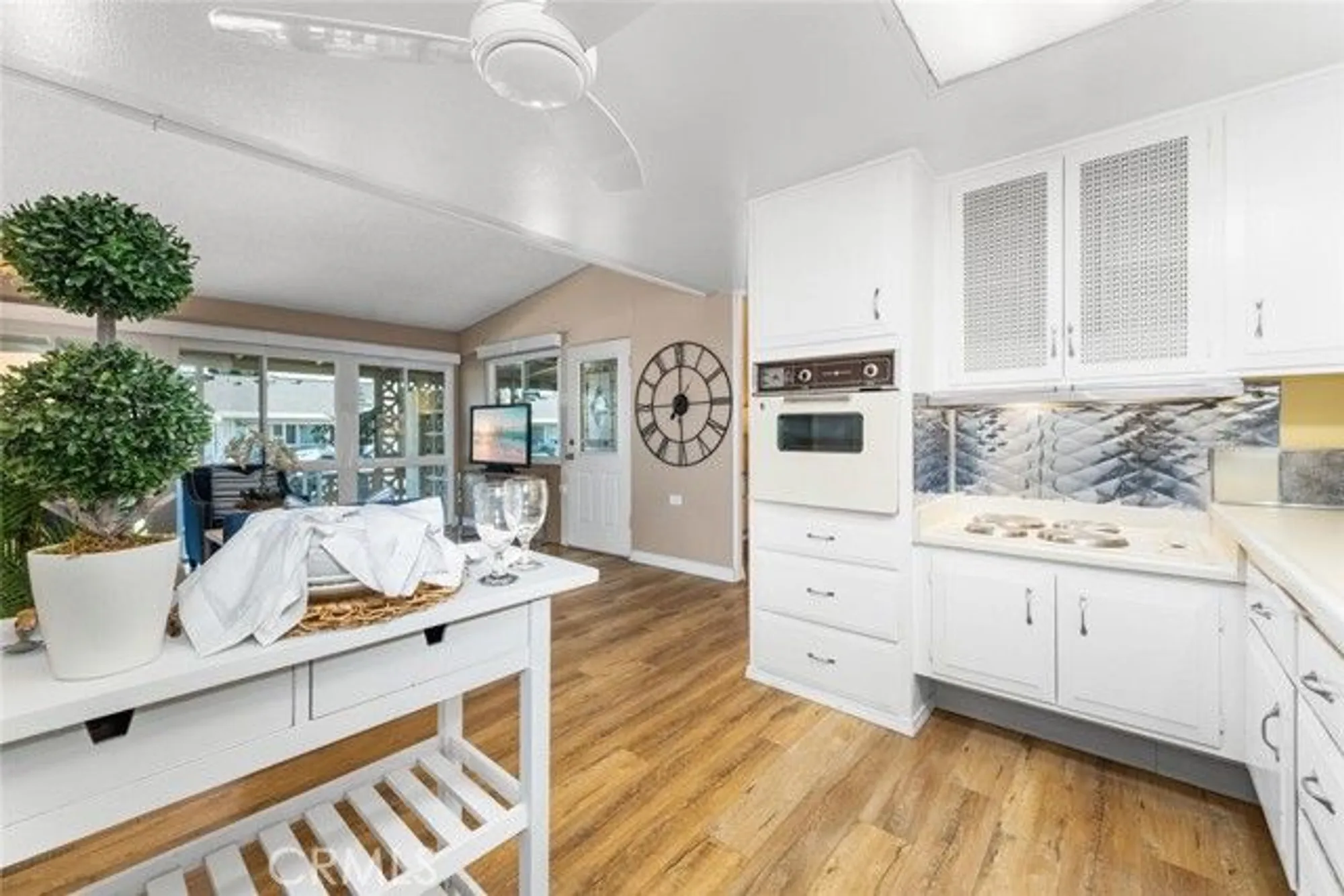 Property Slideshow image 27 of 45 | 1121 northwood rd, Seal Beach, CA, 90740