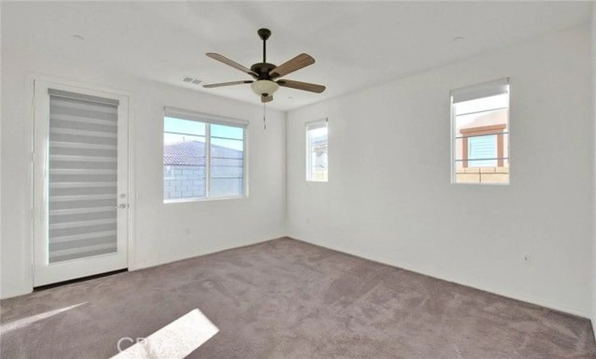 Property Slideshow image 19 of 45 | 4068 e amigos privado, Ontario, CA, 91761