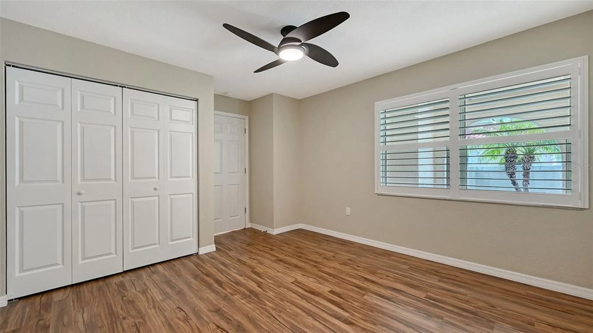 Property Slideshow image 32 of 63 | 7340 golf pointe cir, Sarasota, FL, 34243