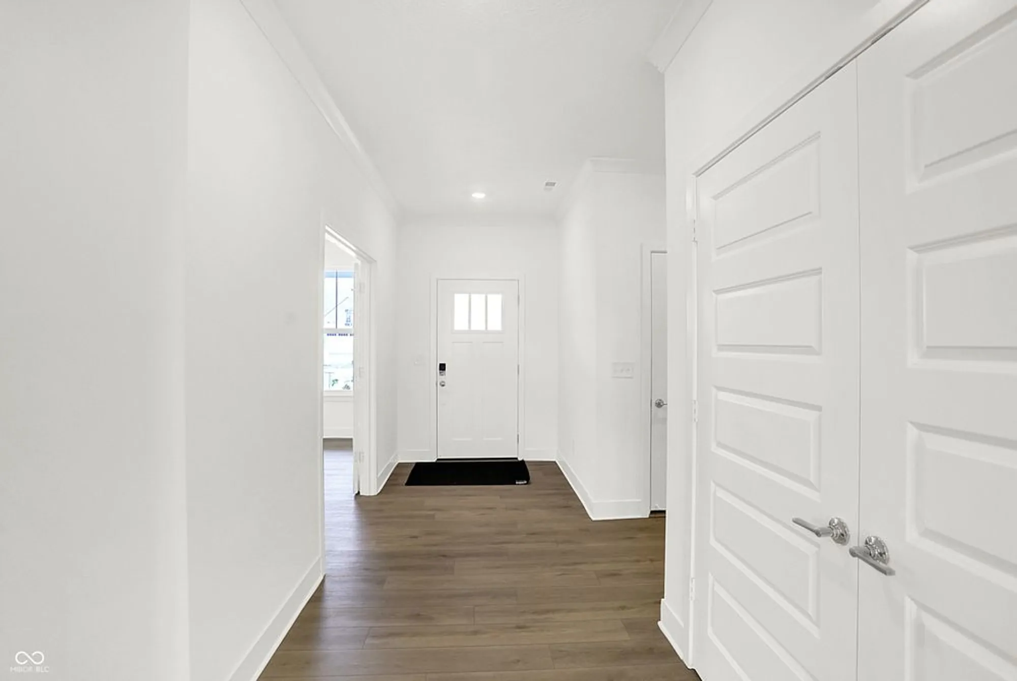 Property Slideshow image 6 of 46 | 5062 foxley park ln, Avon, IN, 46123