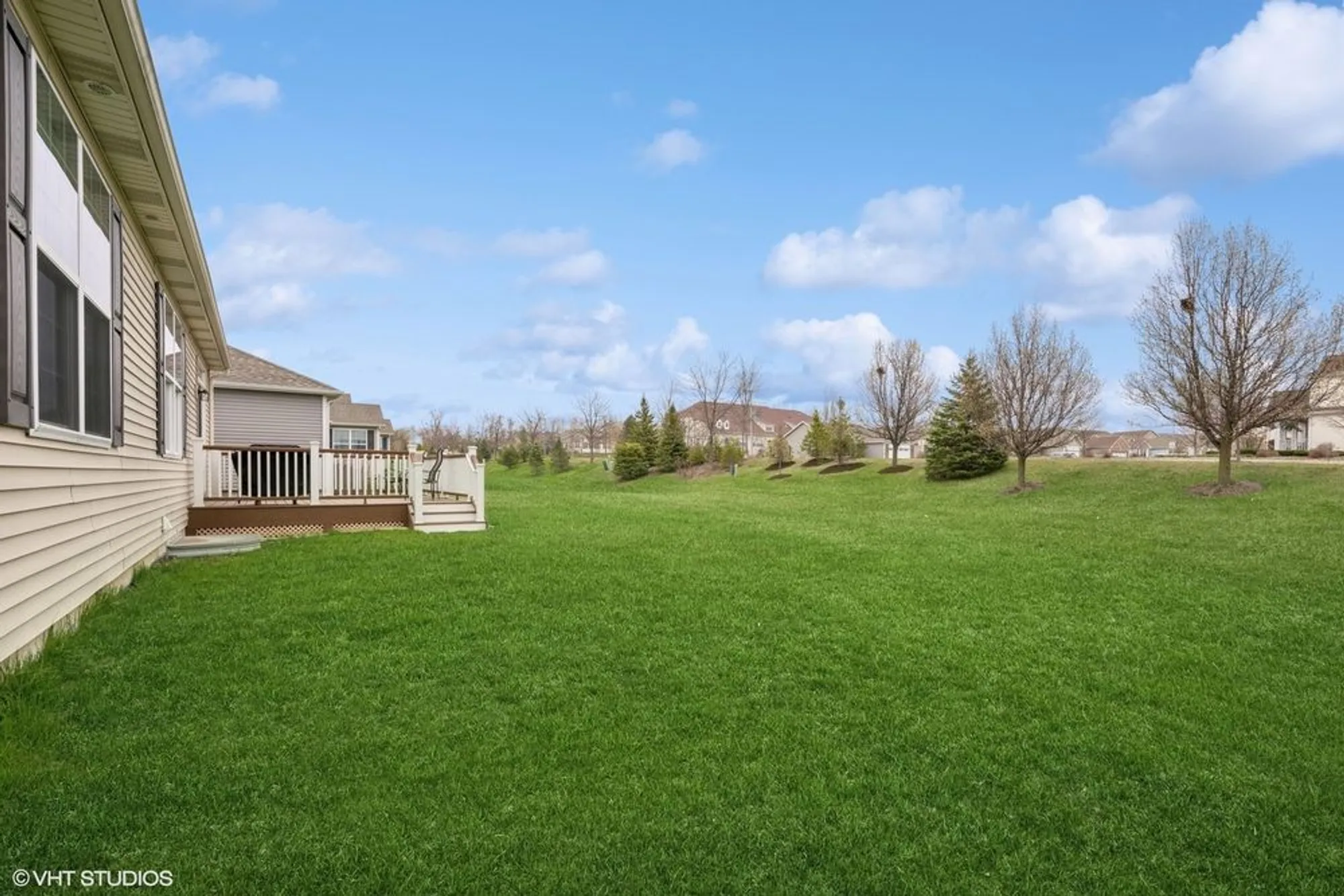 Property Slideshow image 16 of 19 | 451 mahogany dr, Algonquin, IL, 60102