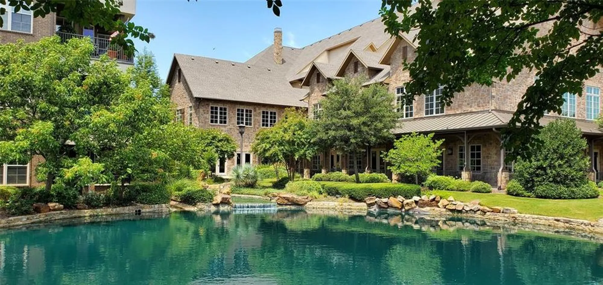 Property Slideshow image 14 of 28 | 365 watermere dr, Southlake, TX, 76092