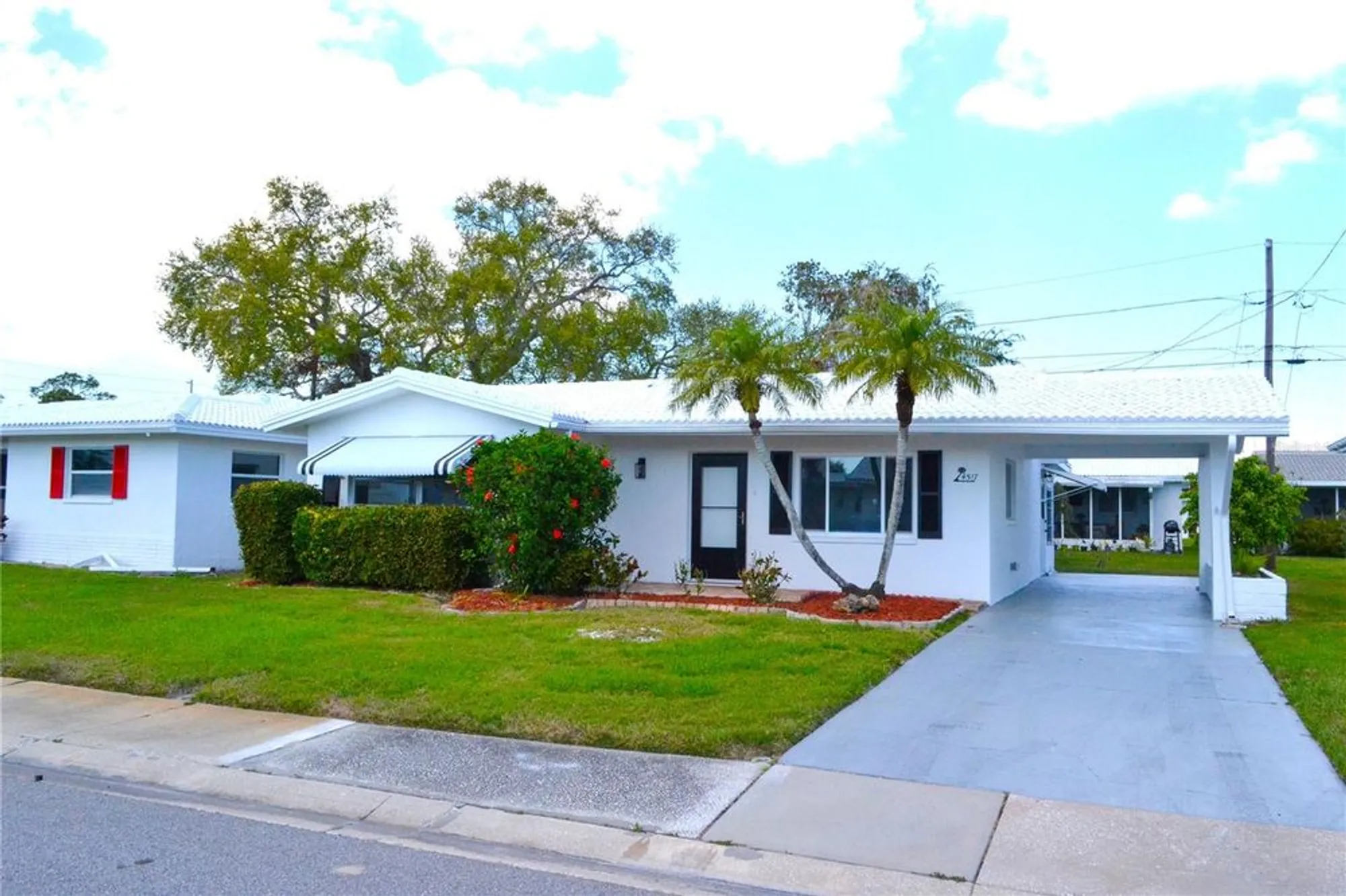 Property Slideshow image 2 of 43 | 4517 100th ave, Pinellas Park, FL, 33782