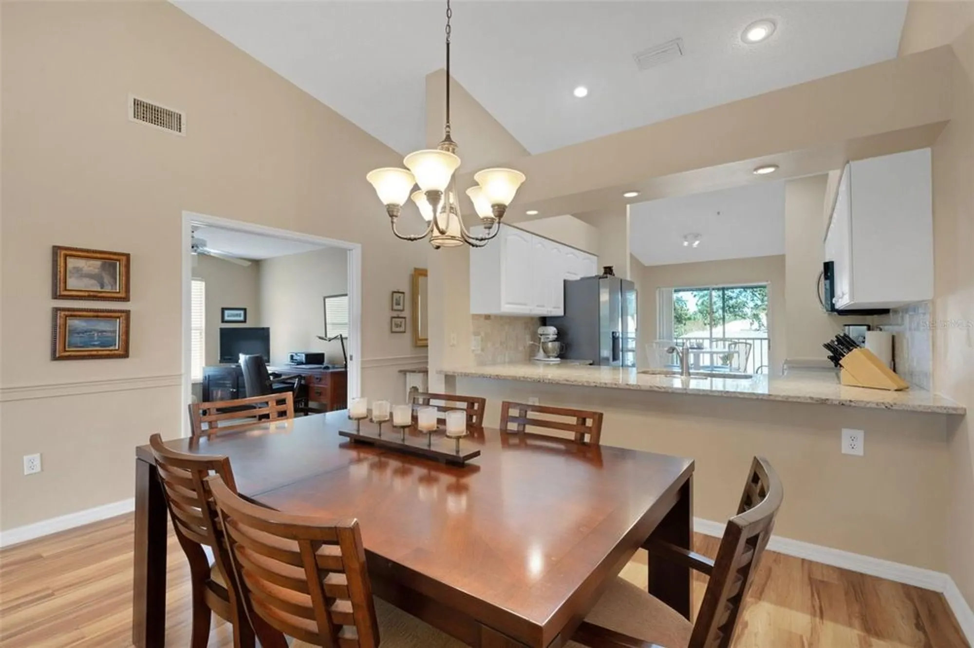 Property Slideshow image 26 of 58 | 6908 drewrys blf 712, Bradenton, FL, 34203