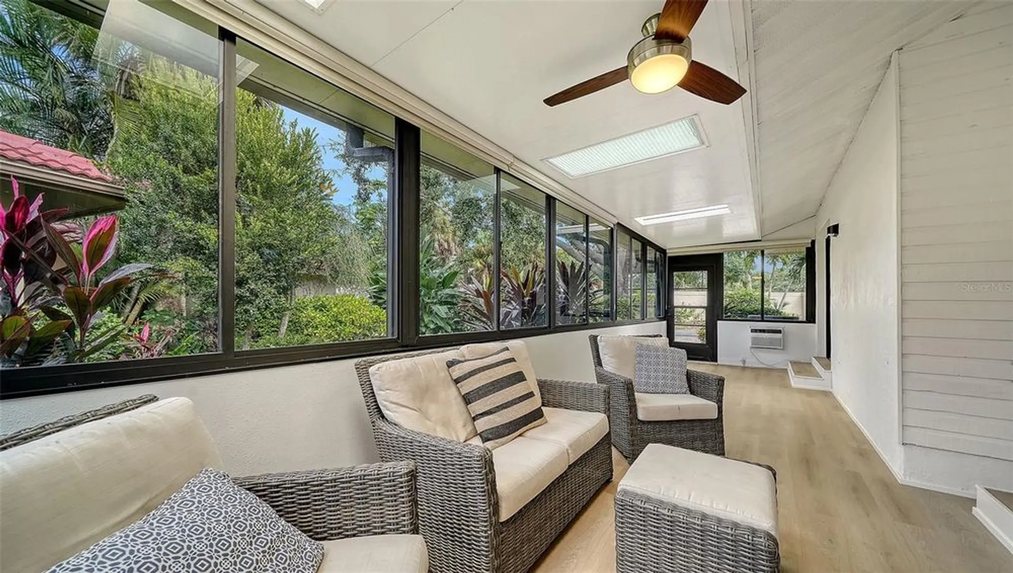 Property Slideshow image 24 of 48 | 5027 kestral park # 64, Sarasota, FL, 34231