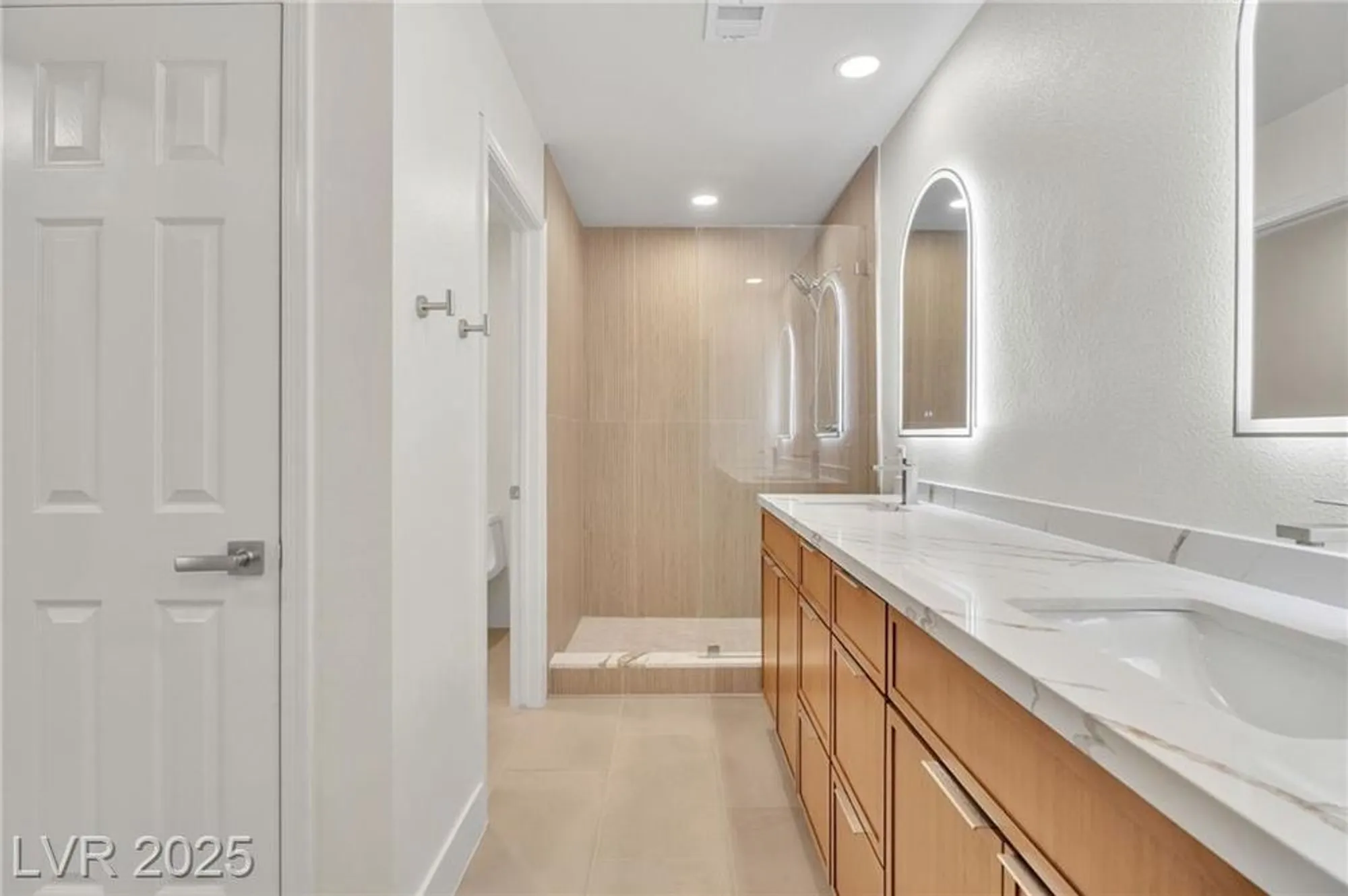 Property Slideshow image 35 of 61 | 8537 glenmount dr, Las Vegas, NV, 89134