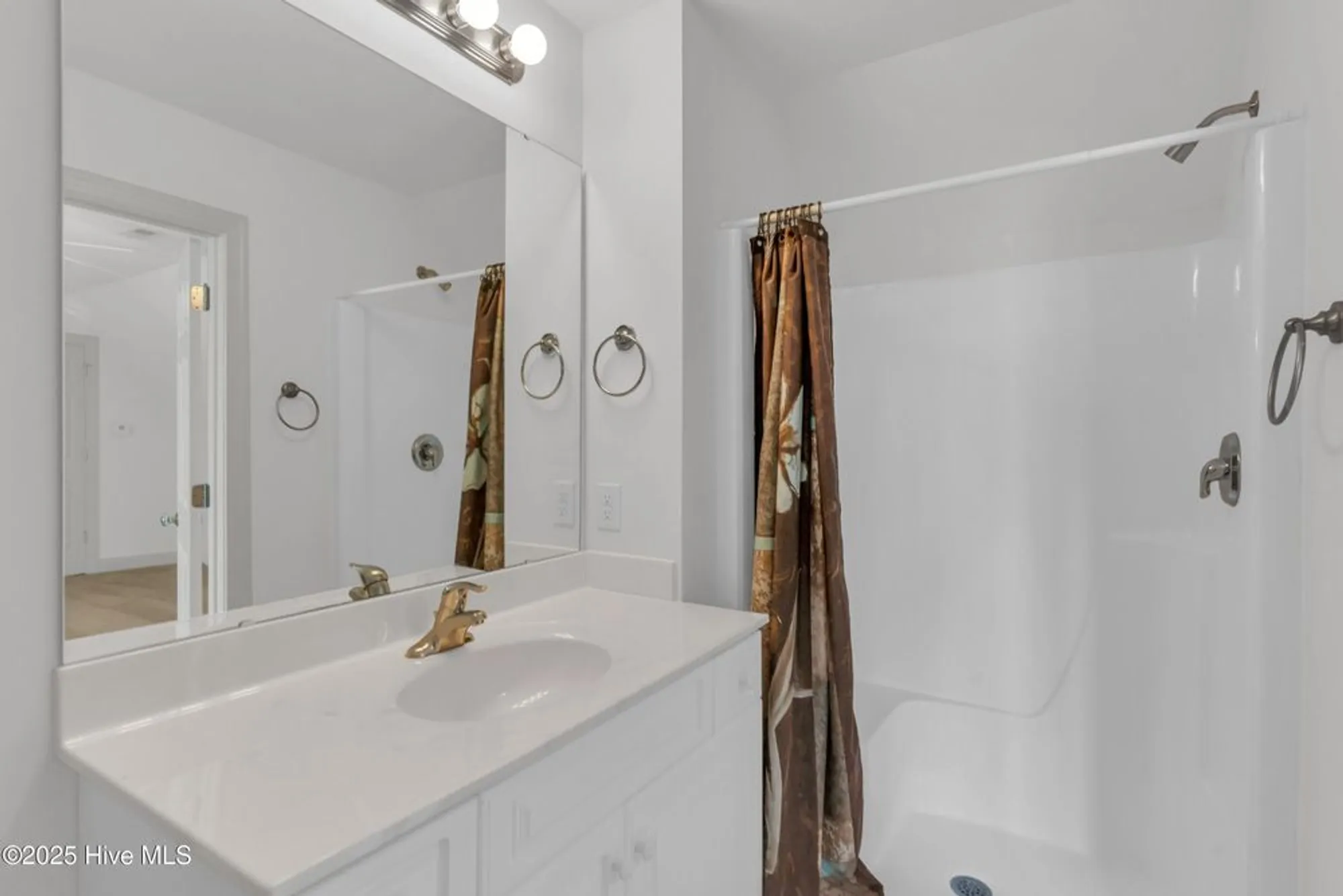 Property Slideshow image 34 of 74 | 2904 legends dr, Southport, NC, 28461