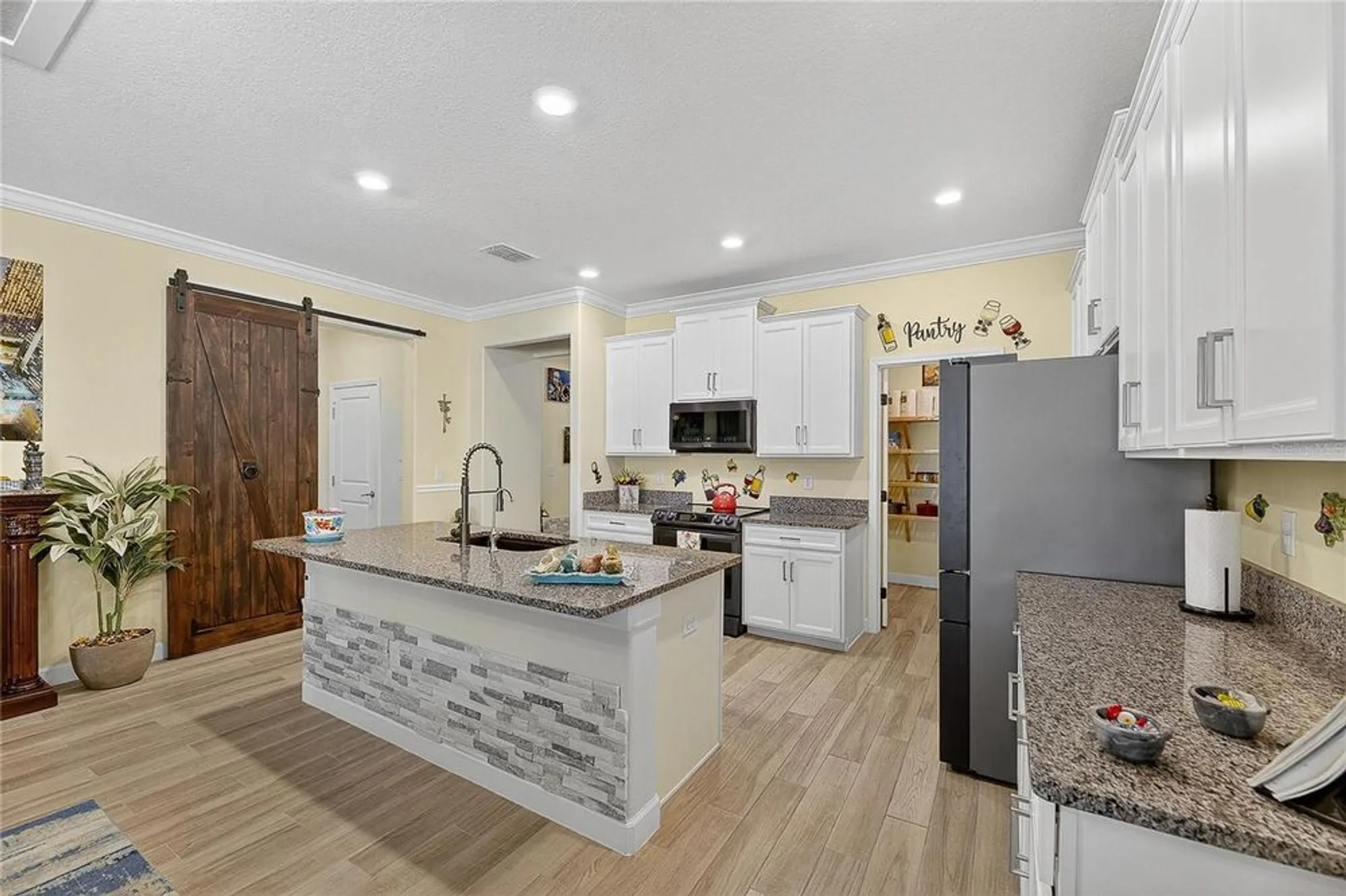 Property Slideshow image 55 of 78 | 16830 anchor root st, Wimauma, FL, 33598