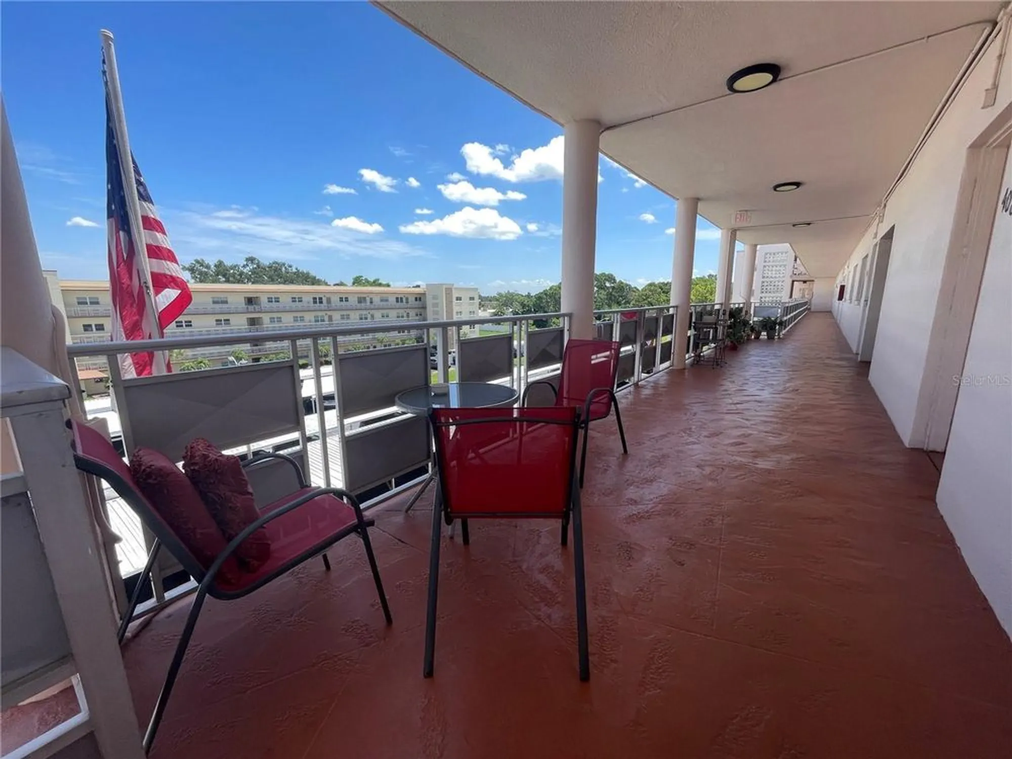 Property Slideshow image 19 of 73 | 5623 80th st n unit 406, Saint Petersburg, FL, 33709