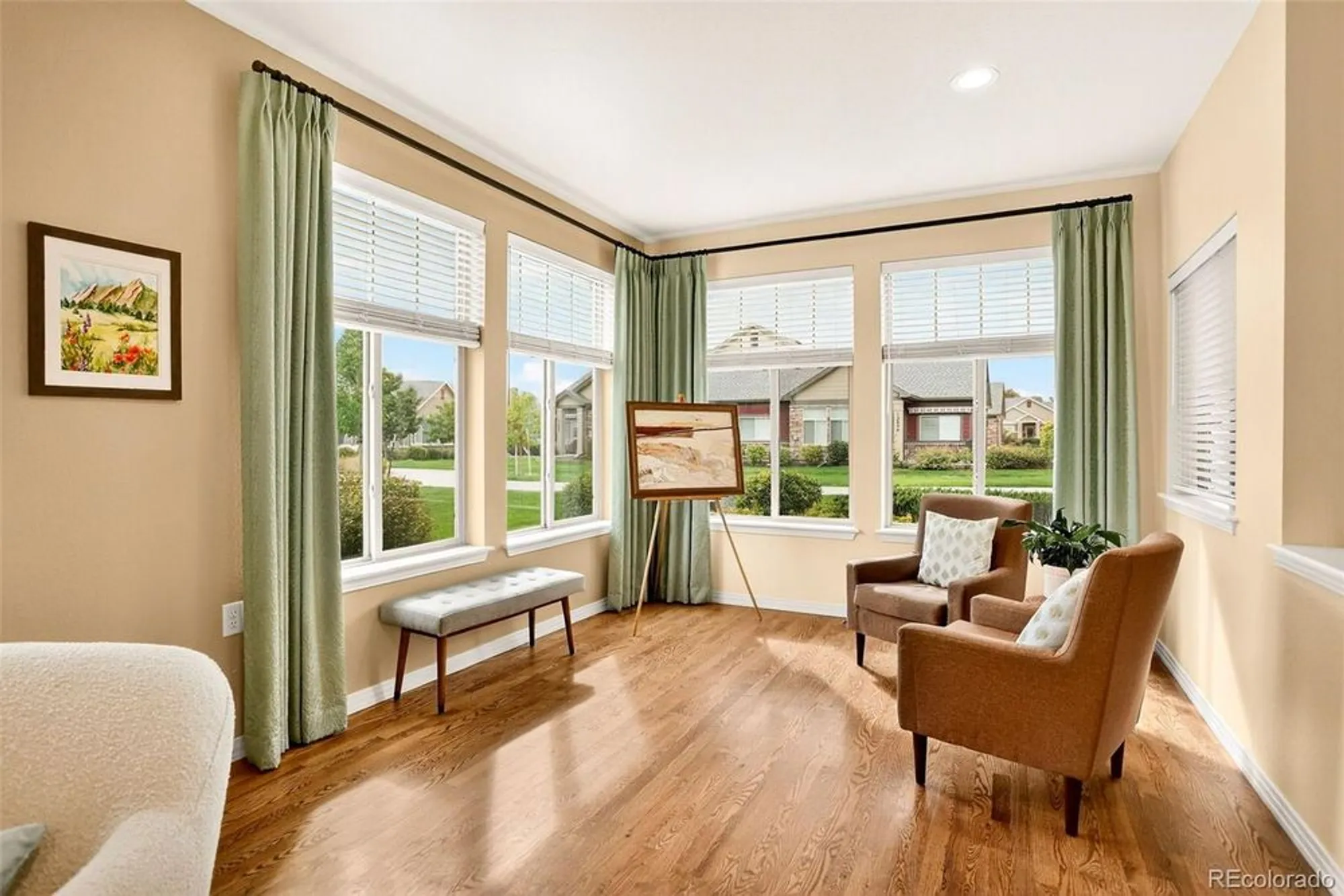 Property Slideshow image 6 of 32 | 12627 madison way, Thornton, CO, 80241